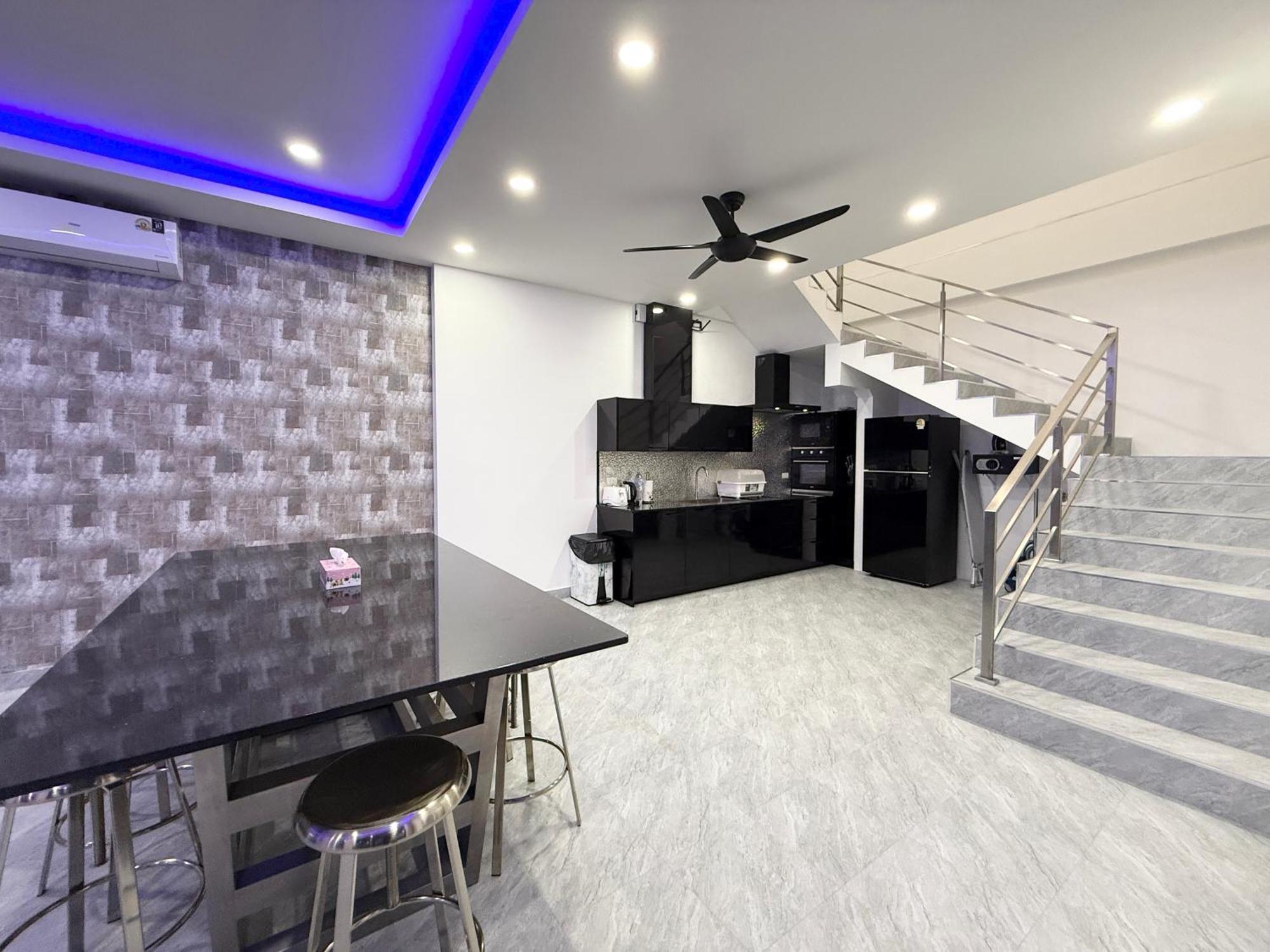 Pool 435 Nearby Walking Street Pattaya