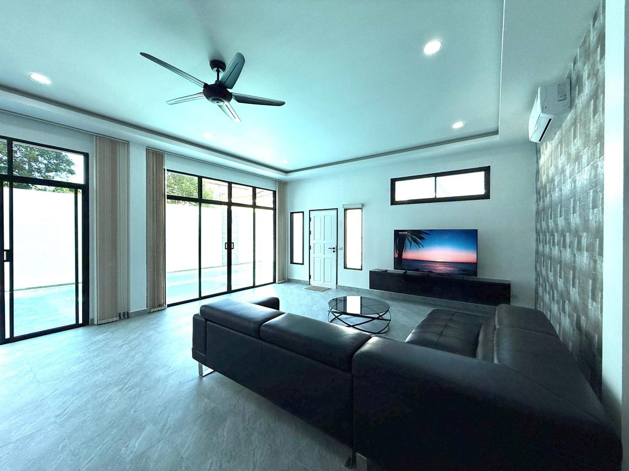 Pool 435 Nearby Walking Street Villa