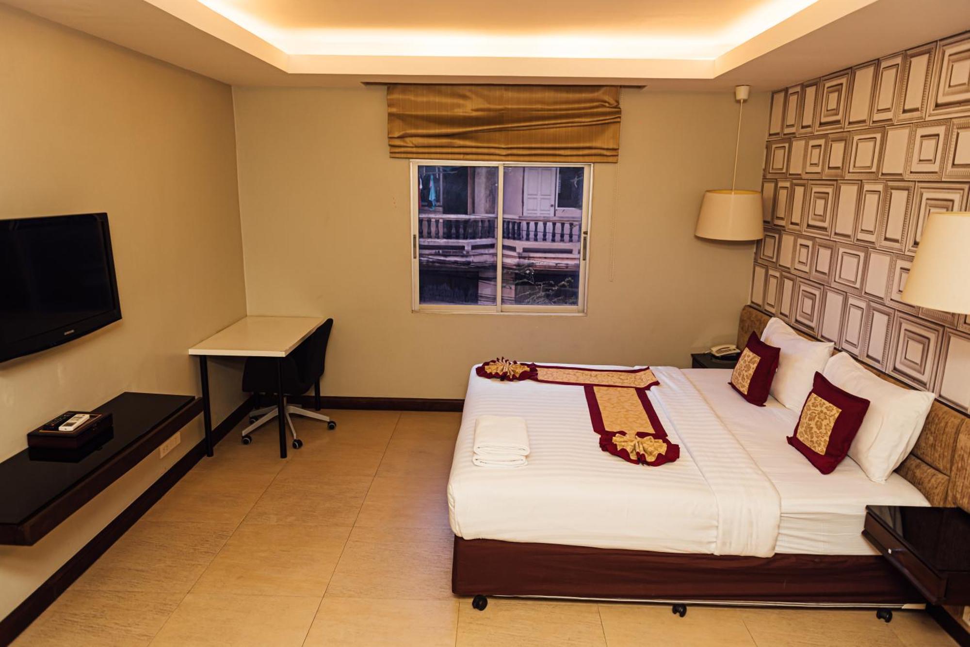Gazebo Hotel