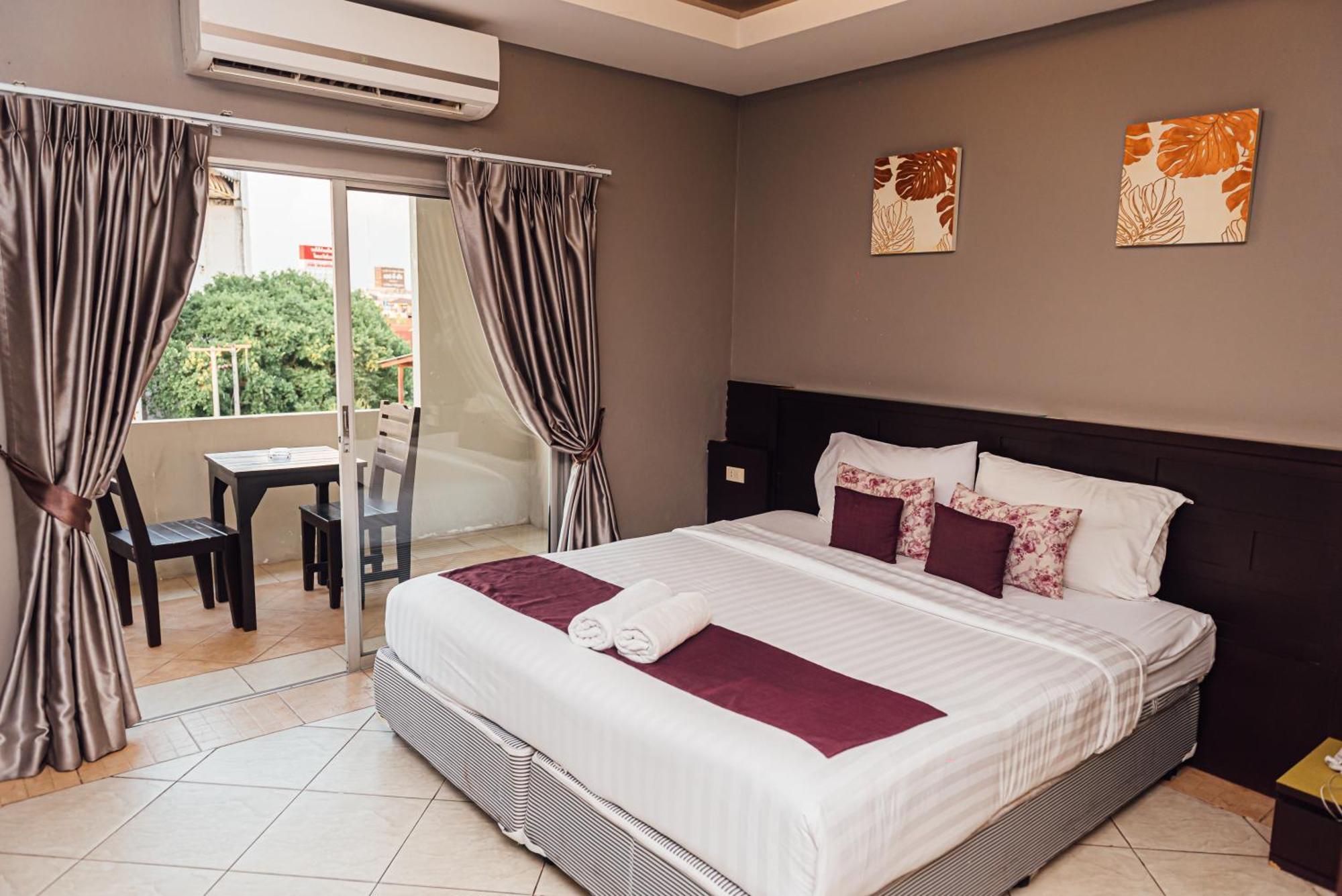 Gazebo 4* Pattaya
