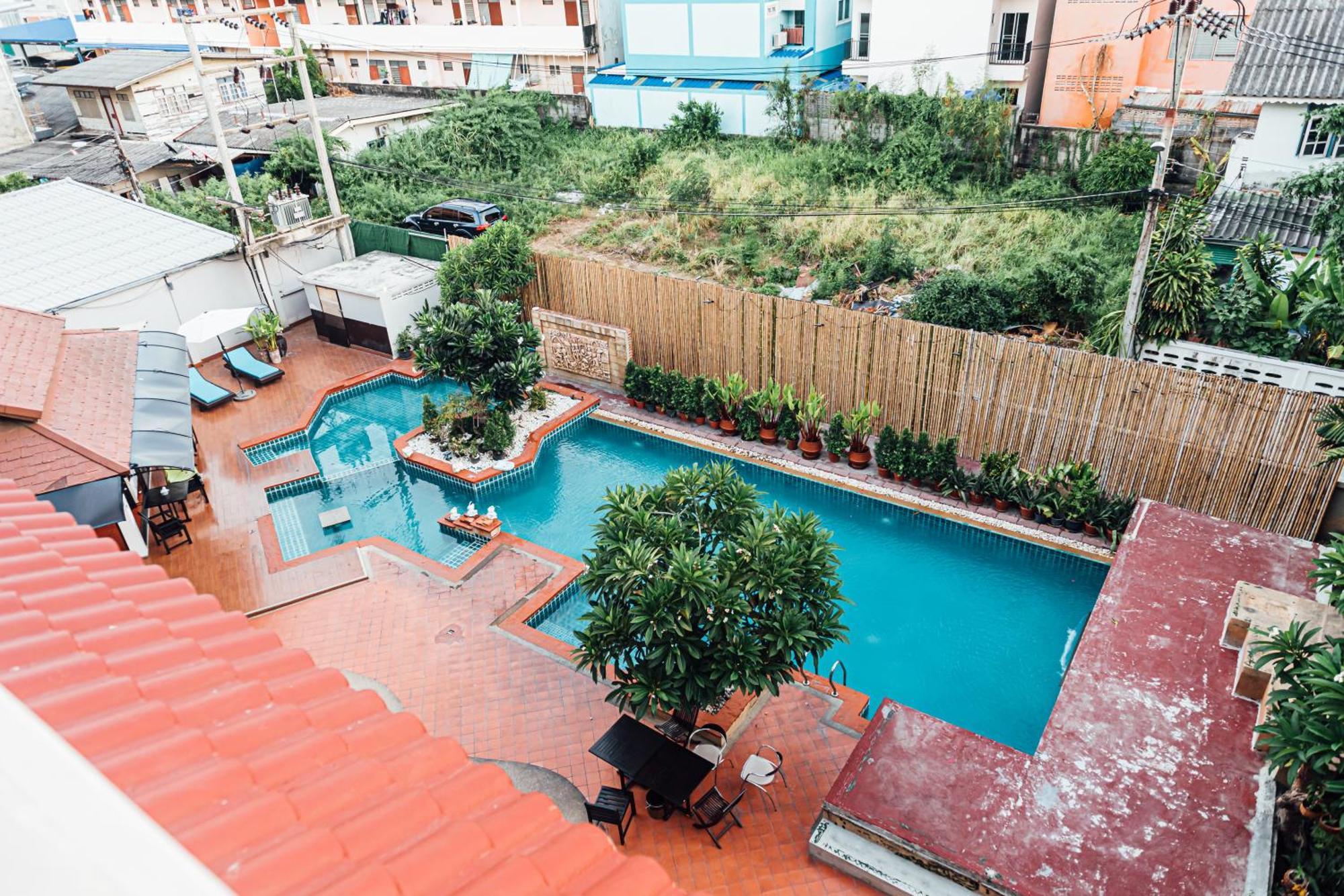 Gazebo Hotel 4*