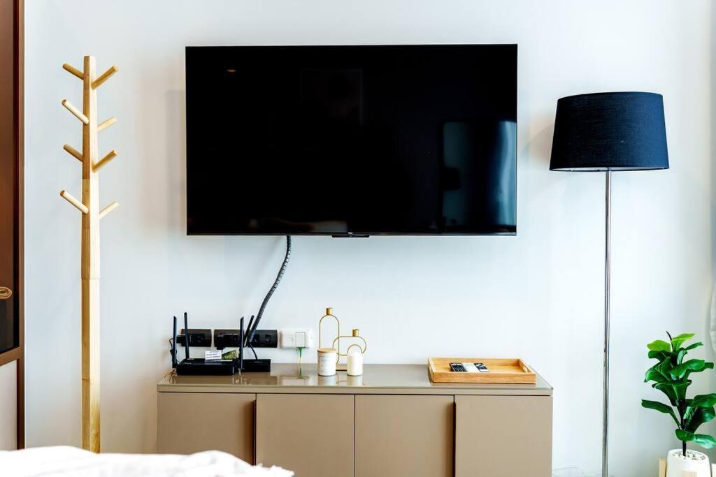 Apartment Edge Pattaya#fully Furnished And Facility.