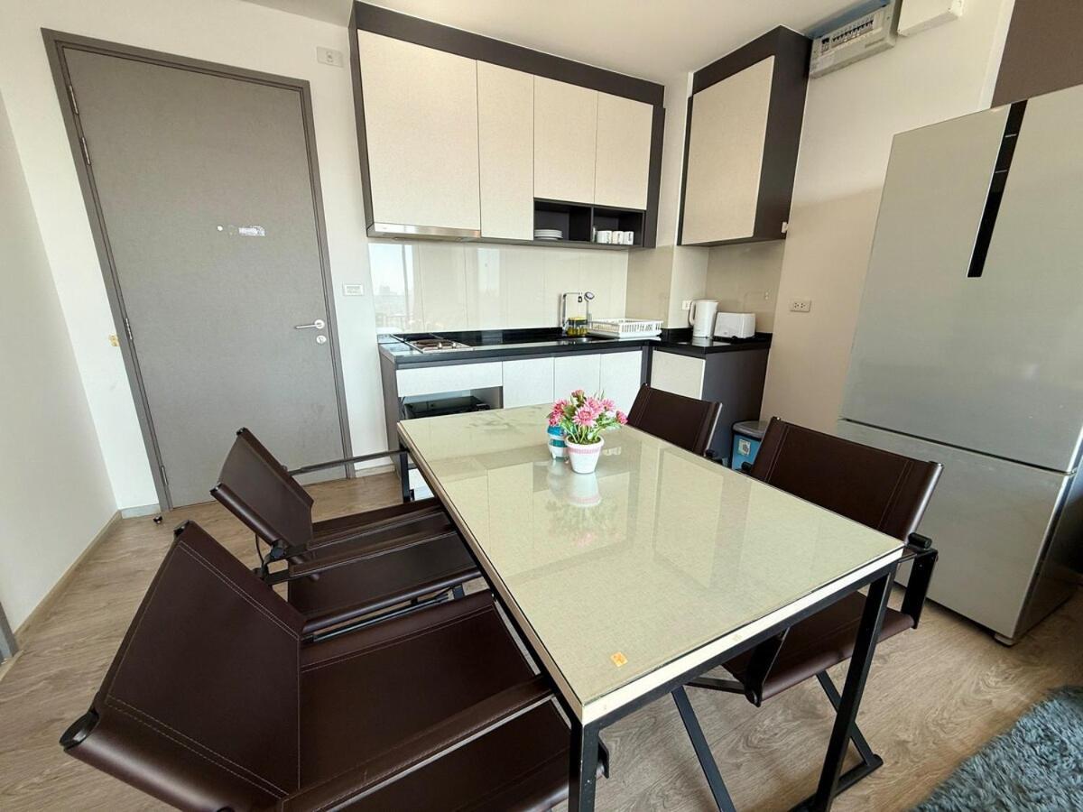 The Base - Spacious 70sqm, 2 Bedroom, 2 Bathroom, Penthouse - Centre - 592 Pattaya