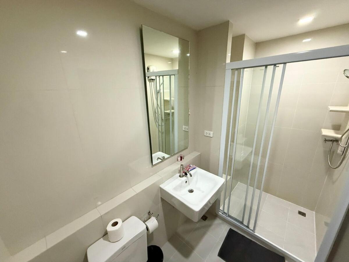 The Base - Spacious 70sqm, 2 Bedroom, 2 Bathroom, Penthouse - Centre - 592 Pattaya