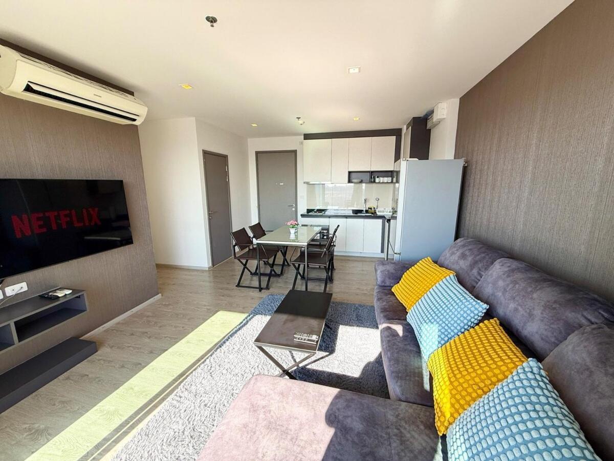 The Base - Spacious 70sqm, 2 Bedroom, 2 Bathroom, Penthouse - Centre - 592