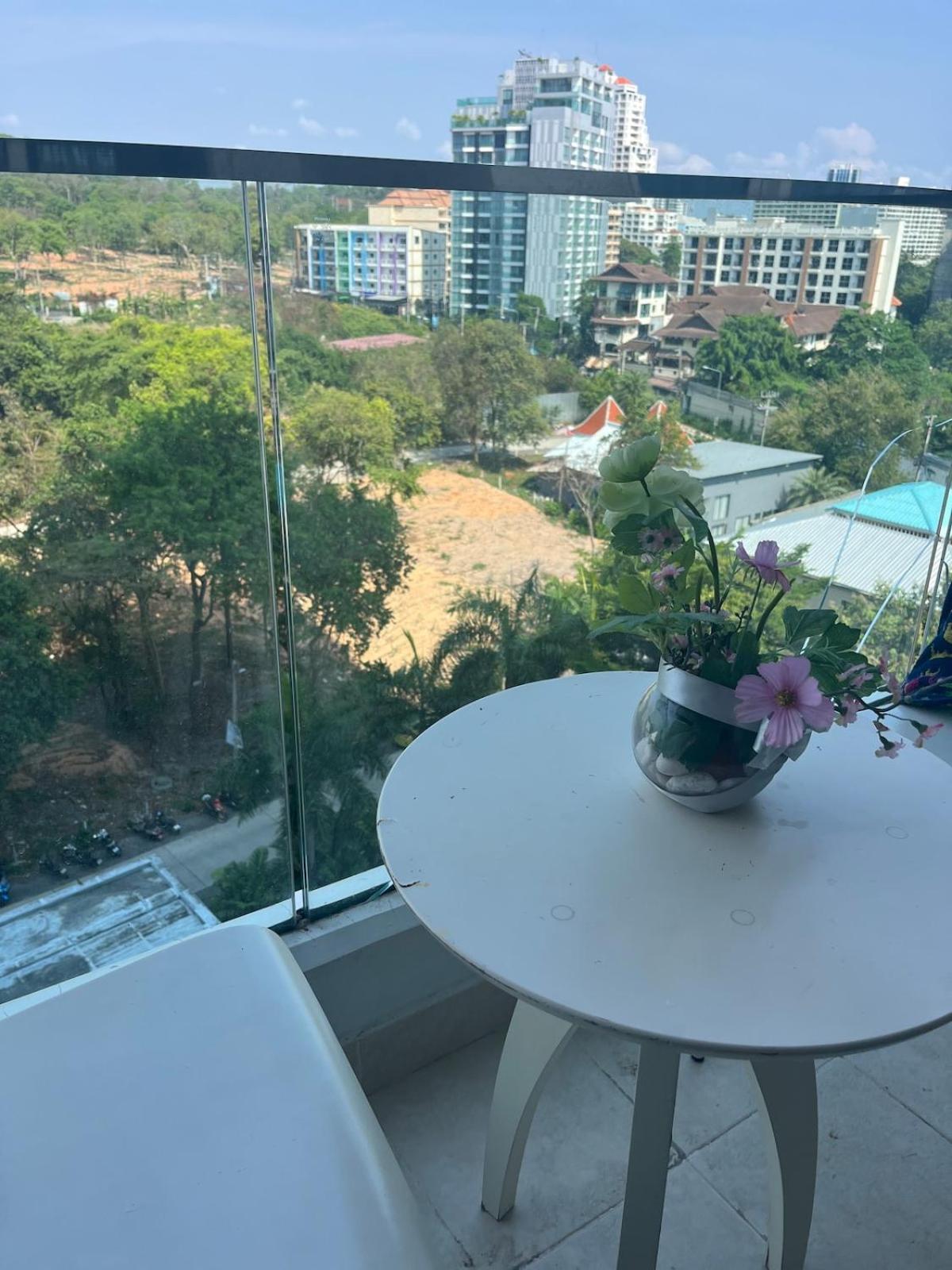 Apartment Stunning Unit Situated In