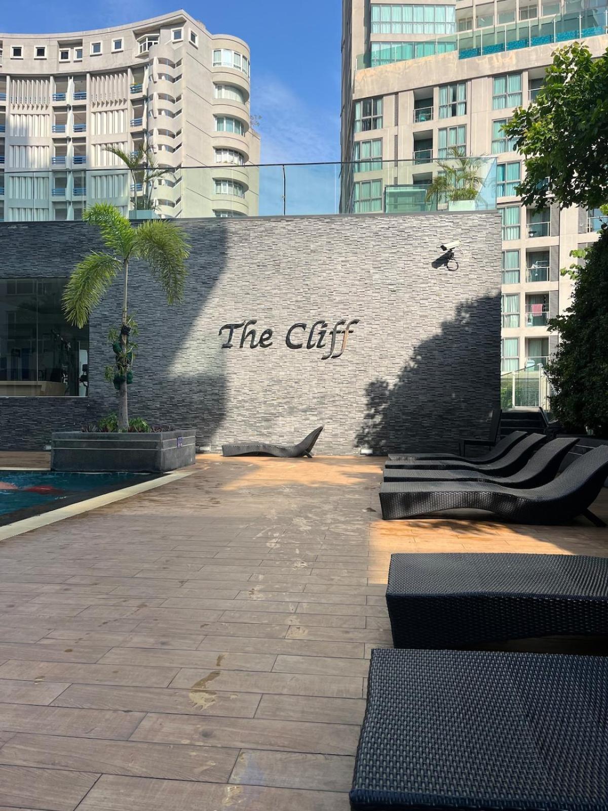 Stunning Unit Situated In Apartment Pattaya