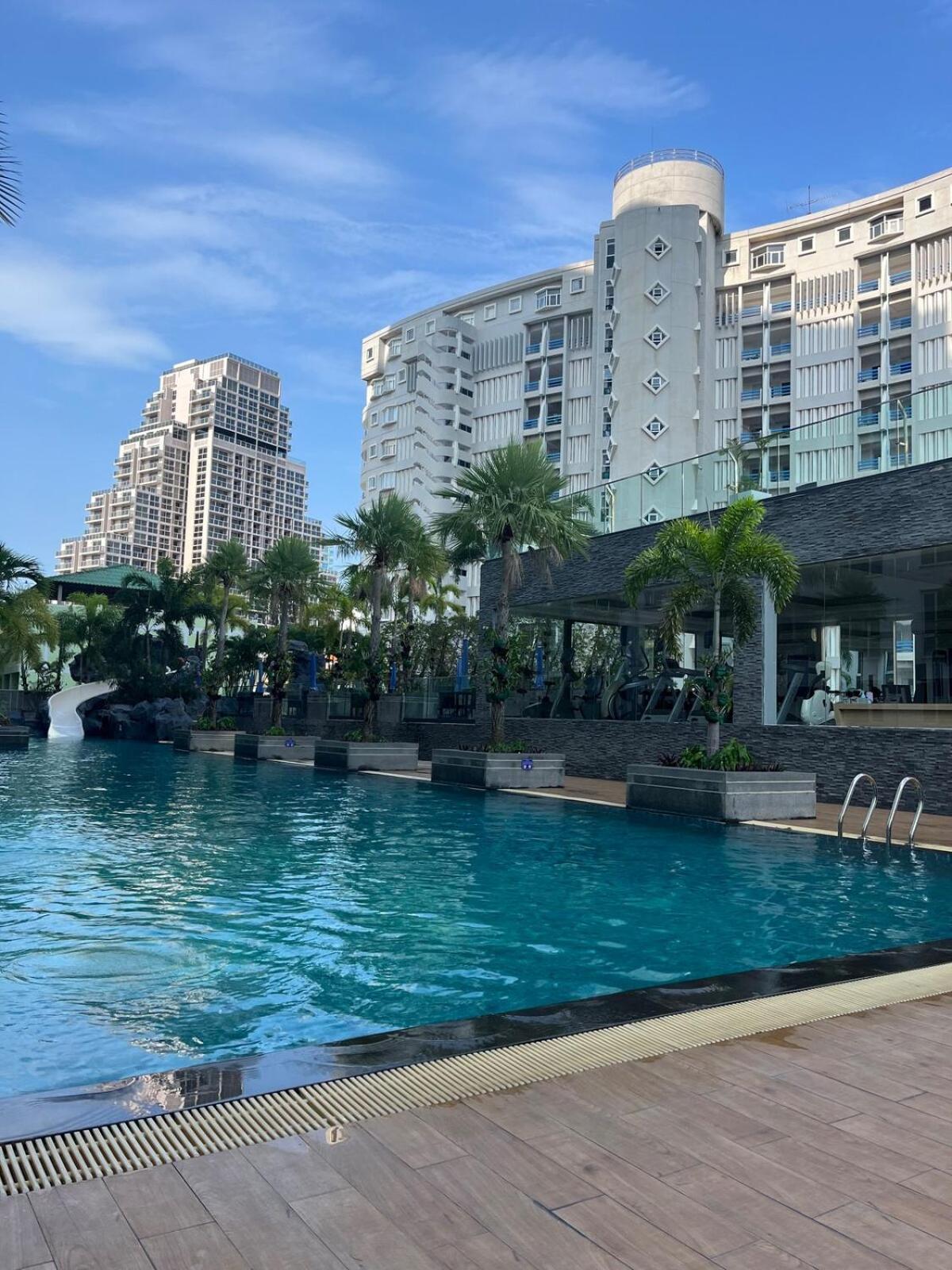 Stunning Unit Situated In