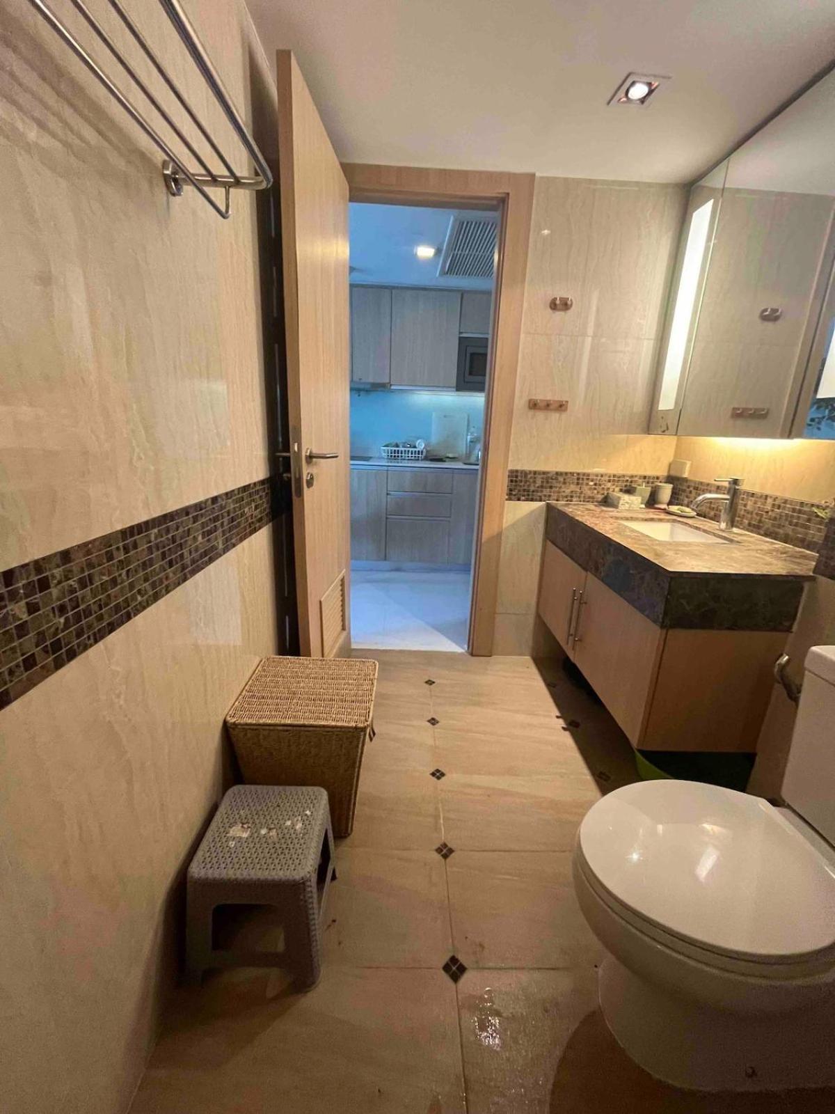 Apartment Stunning Unit Situated In *