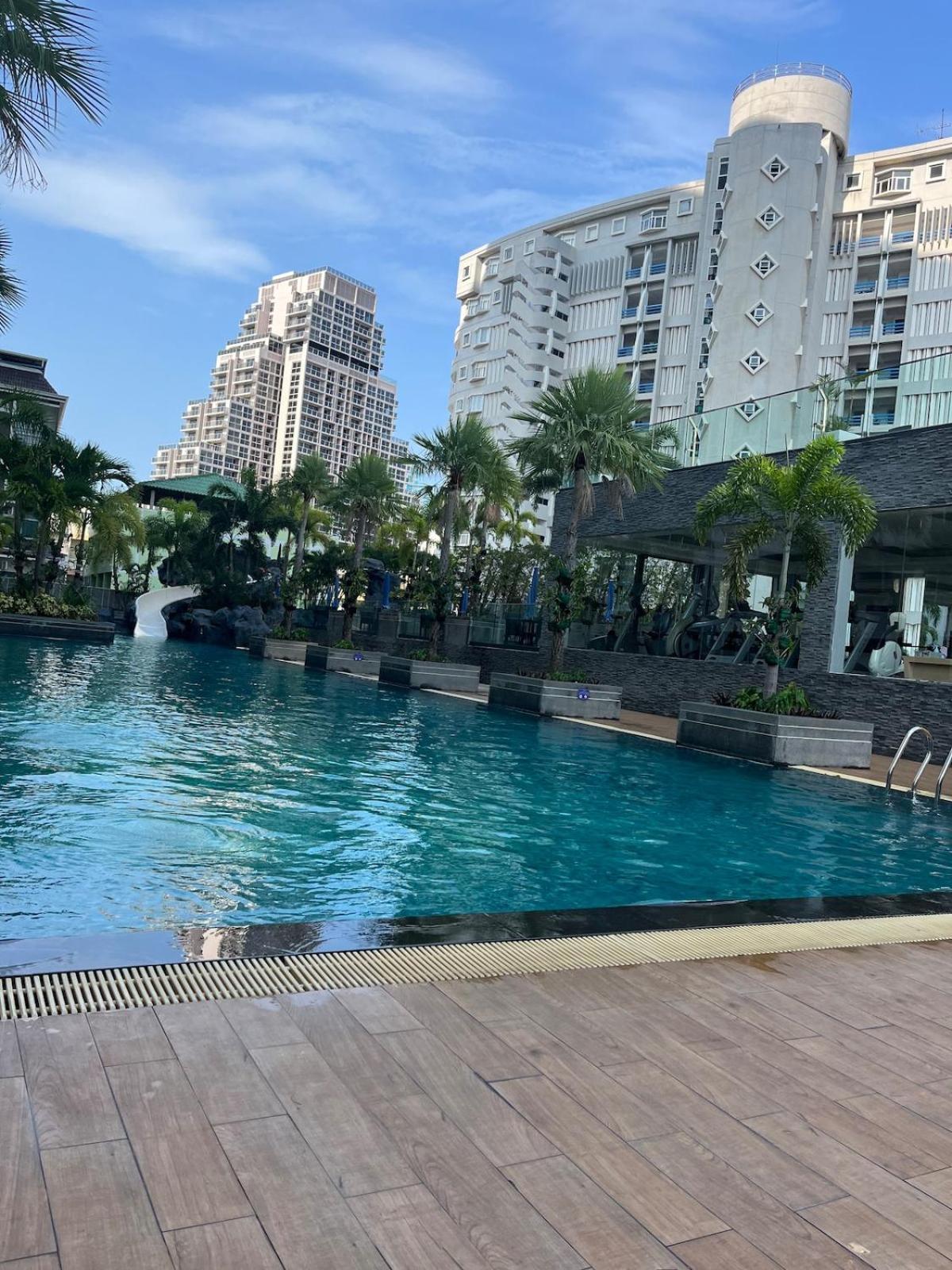 Apartment Stunning Unit Situated In *
