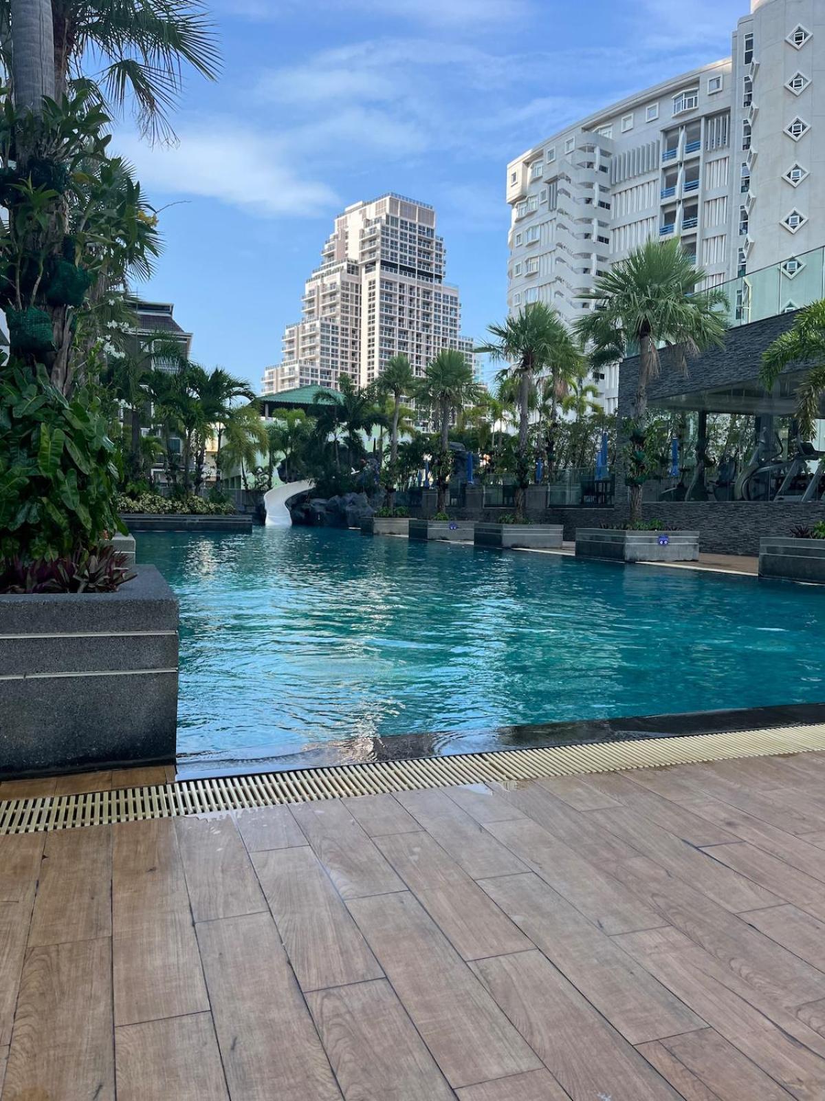 Apartment Stunning Unit Situated In *