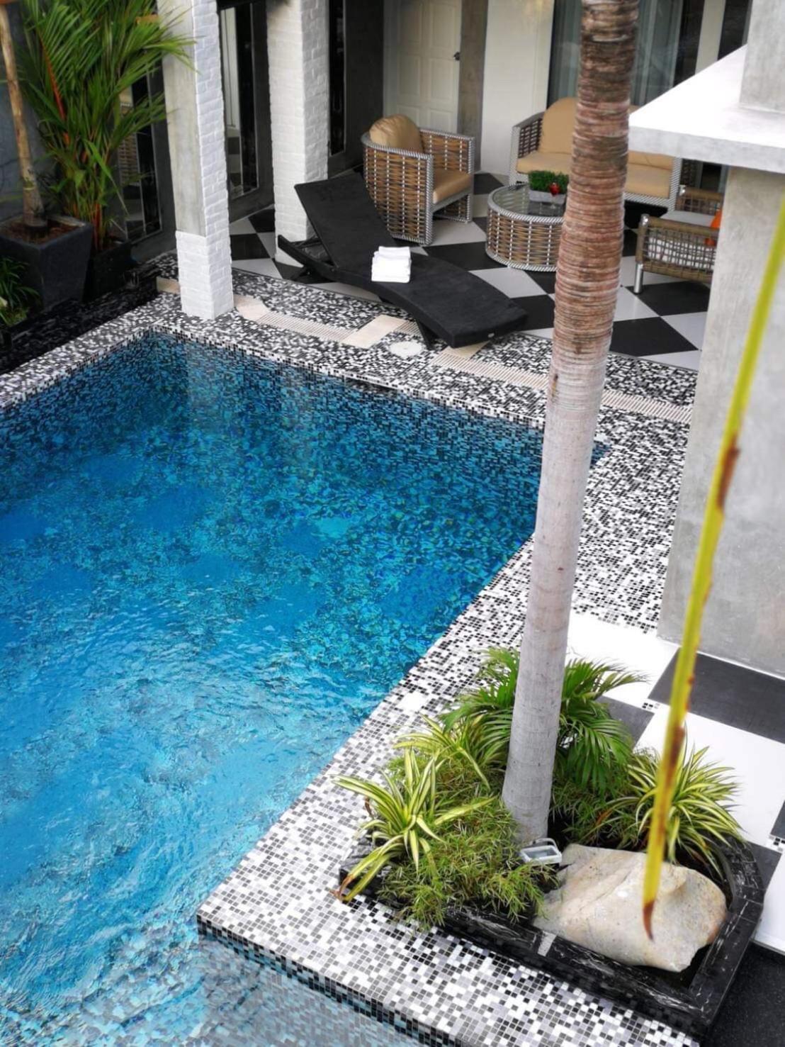 Vila Majestic Pool