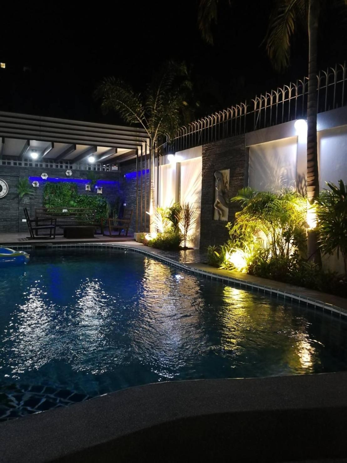 Majestic Pool Pattaya