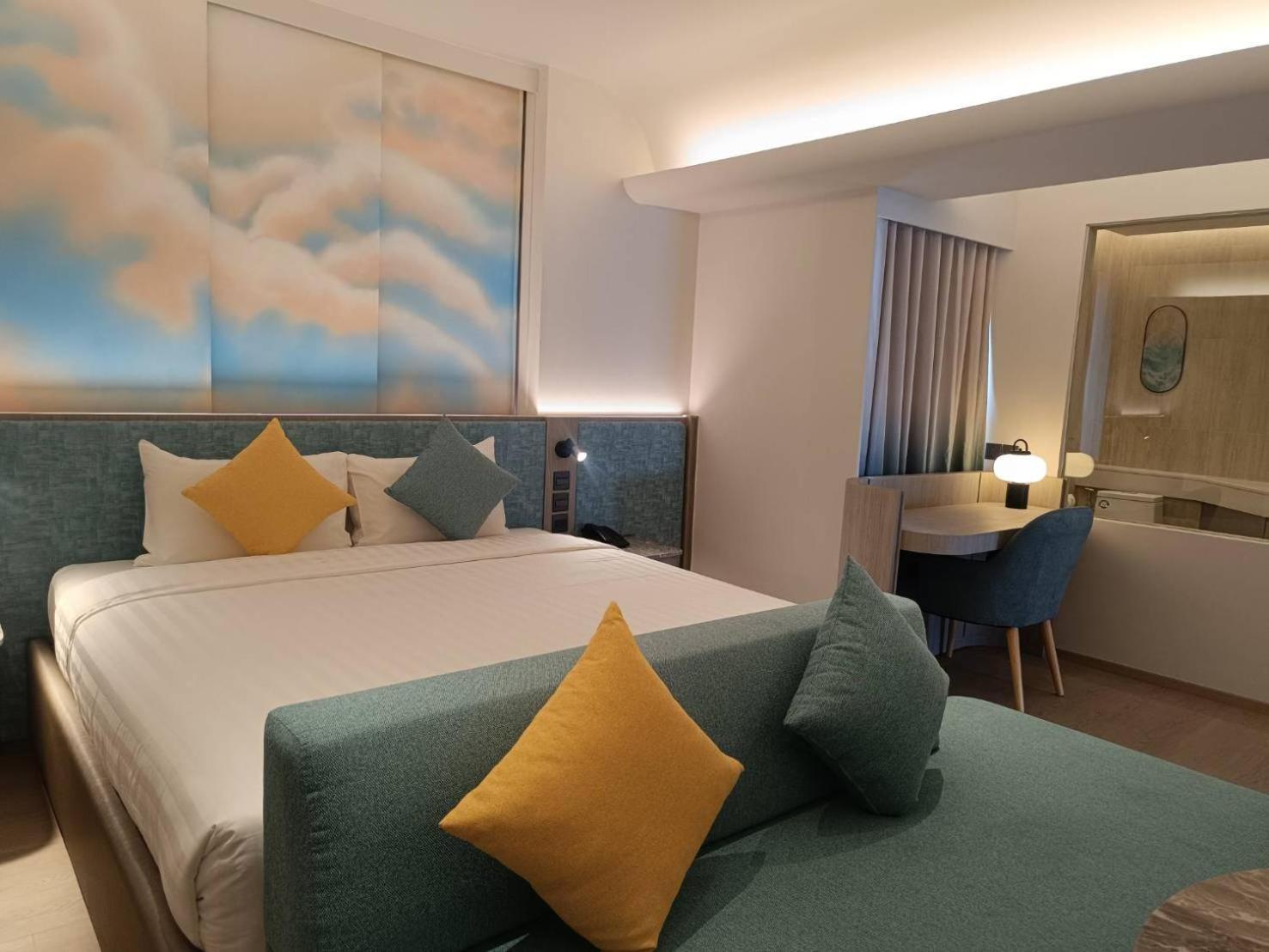 Cloudotel Walking Street Hotel 4*