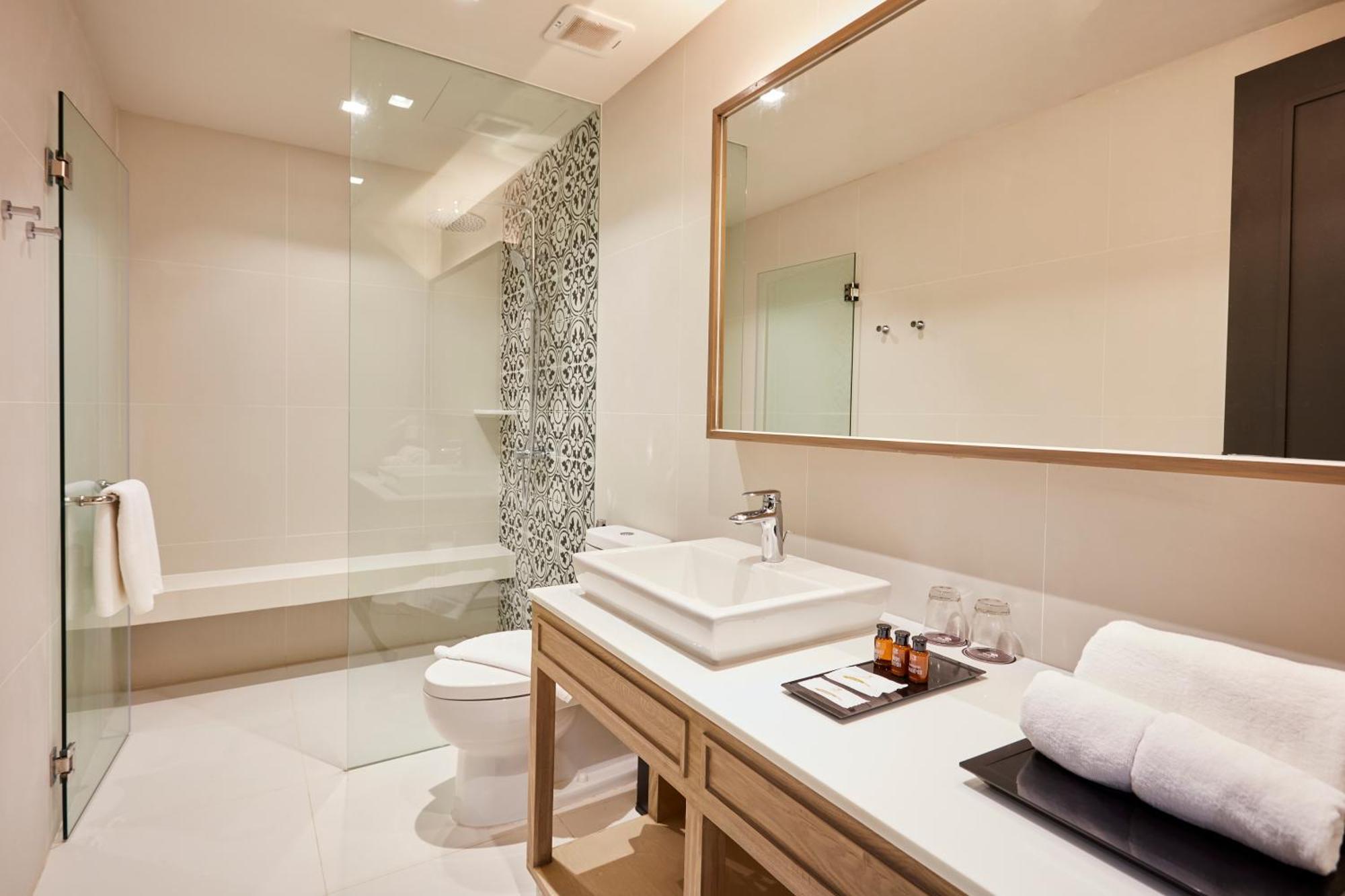 Health Land & 5* Pattaya