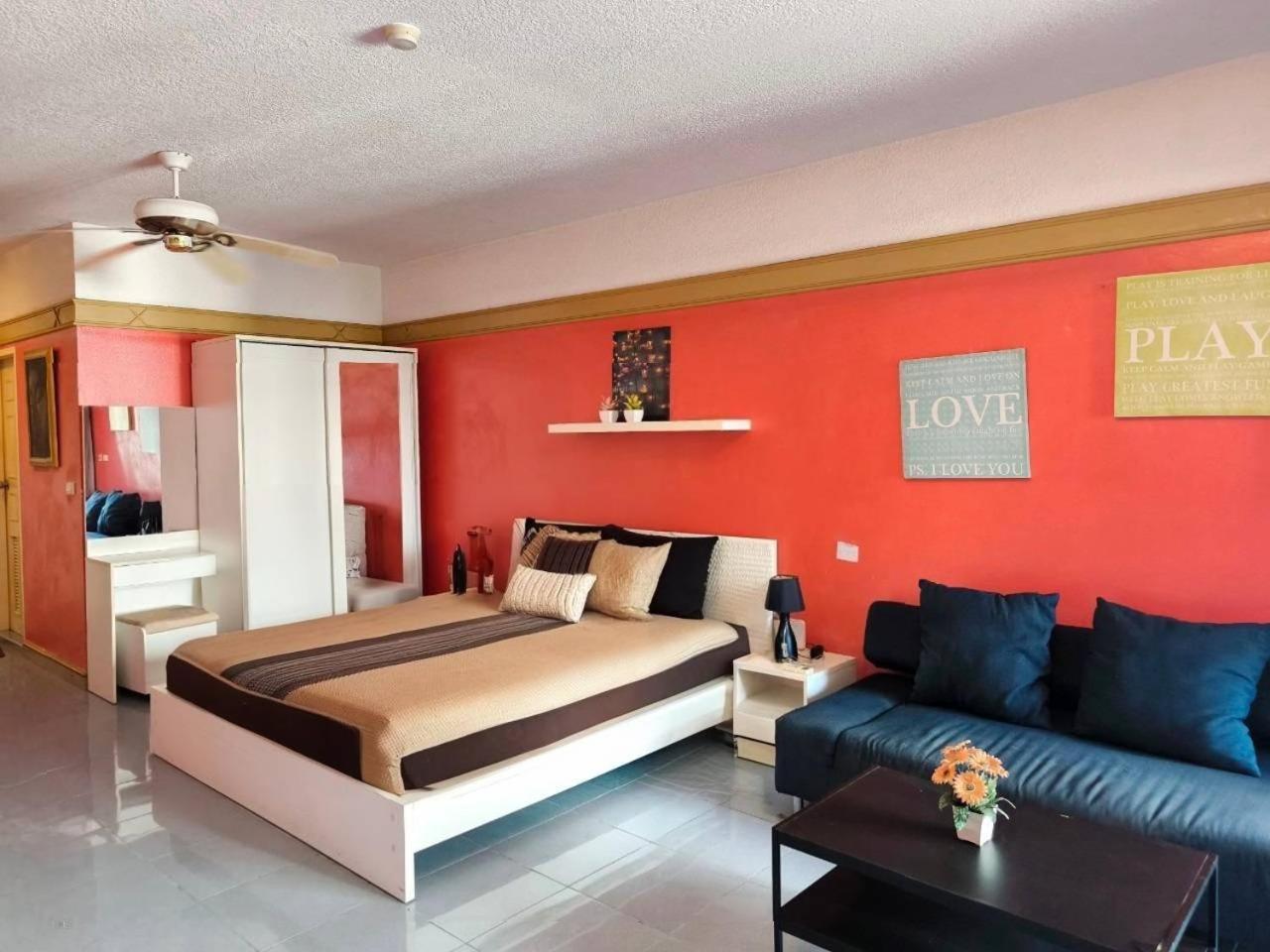 Apartment Markland Front Pattaya