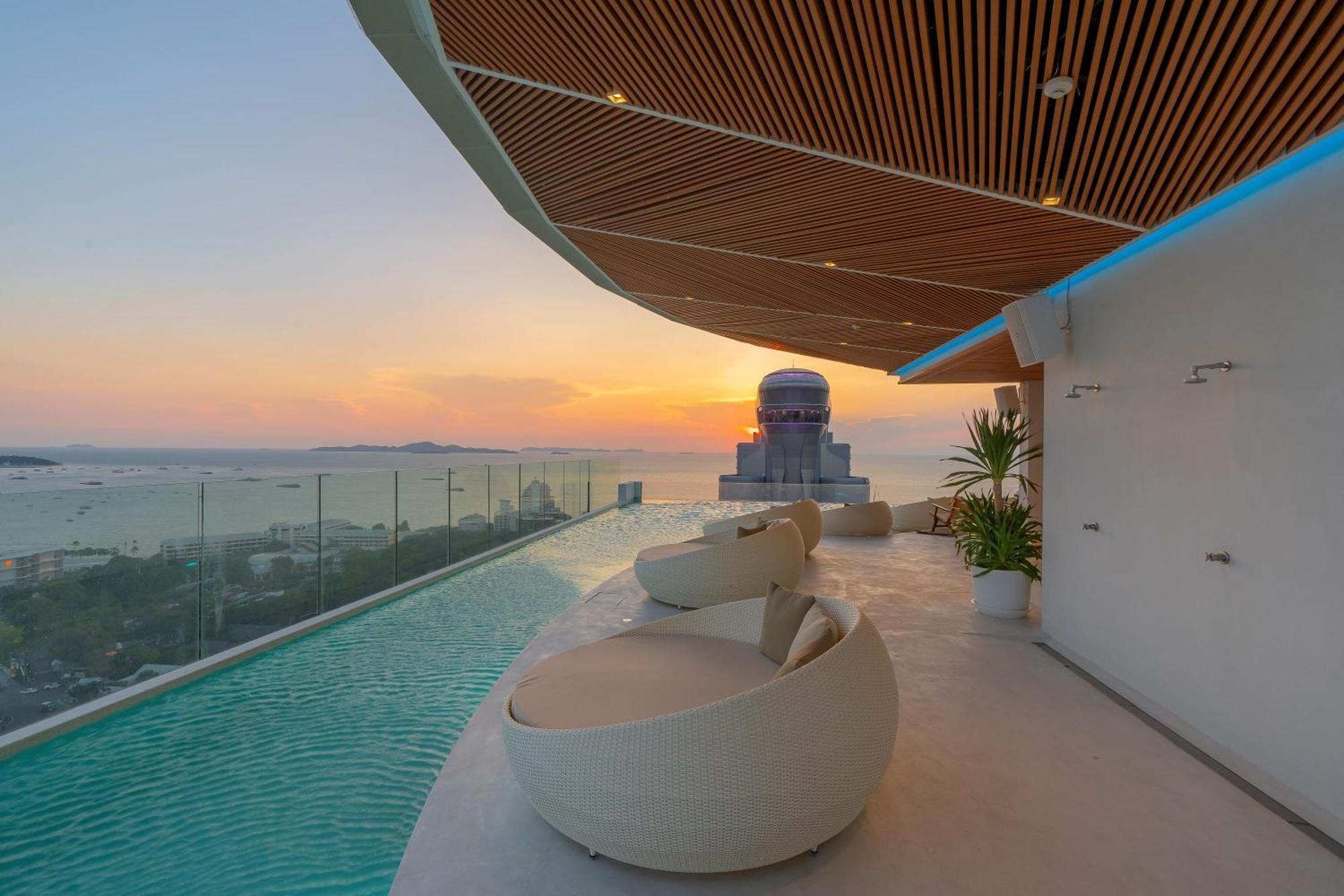 Hotel Akara 5*