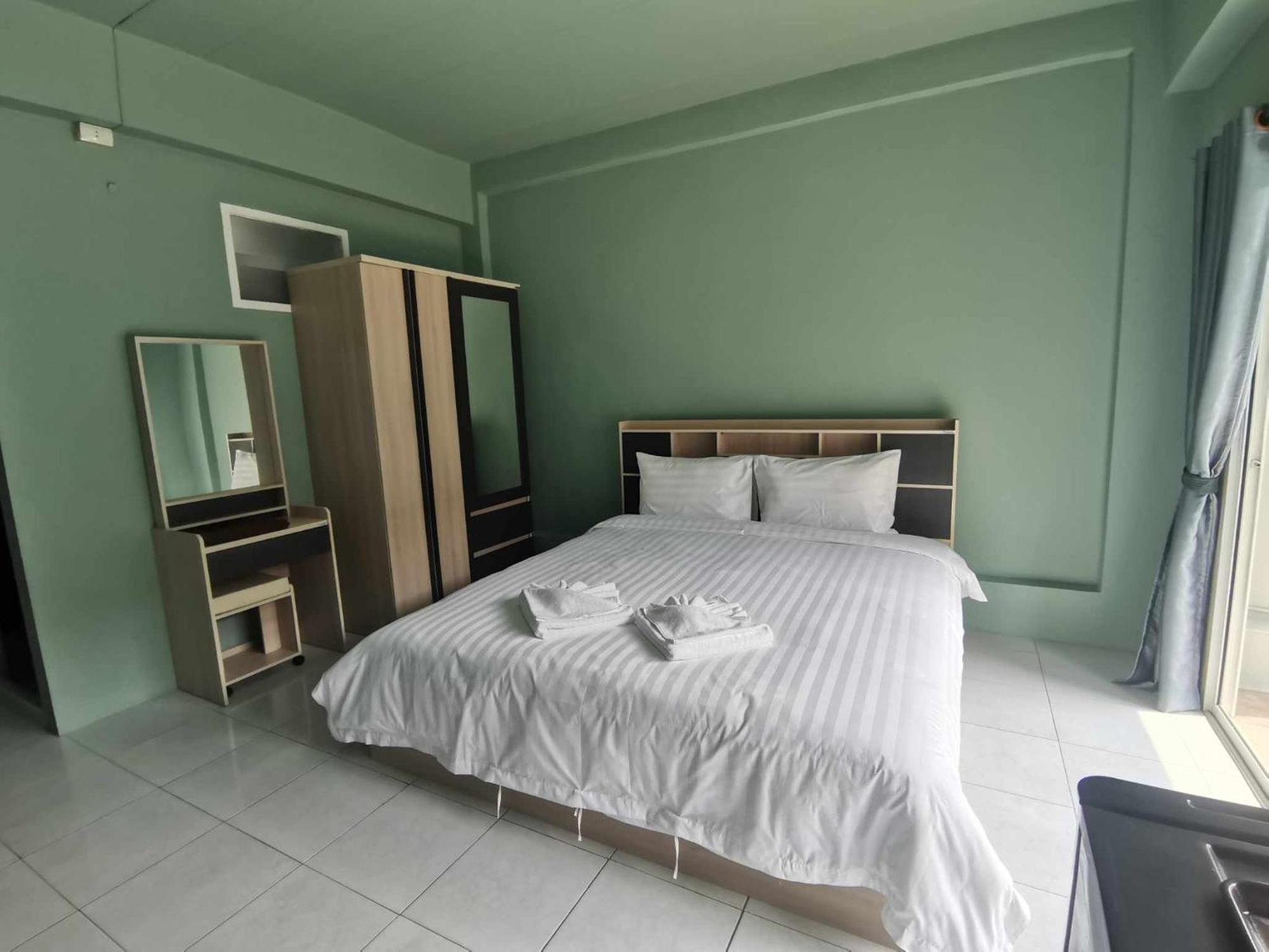 4 Palms Pratumanak Hotel Pattaya