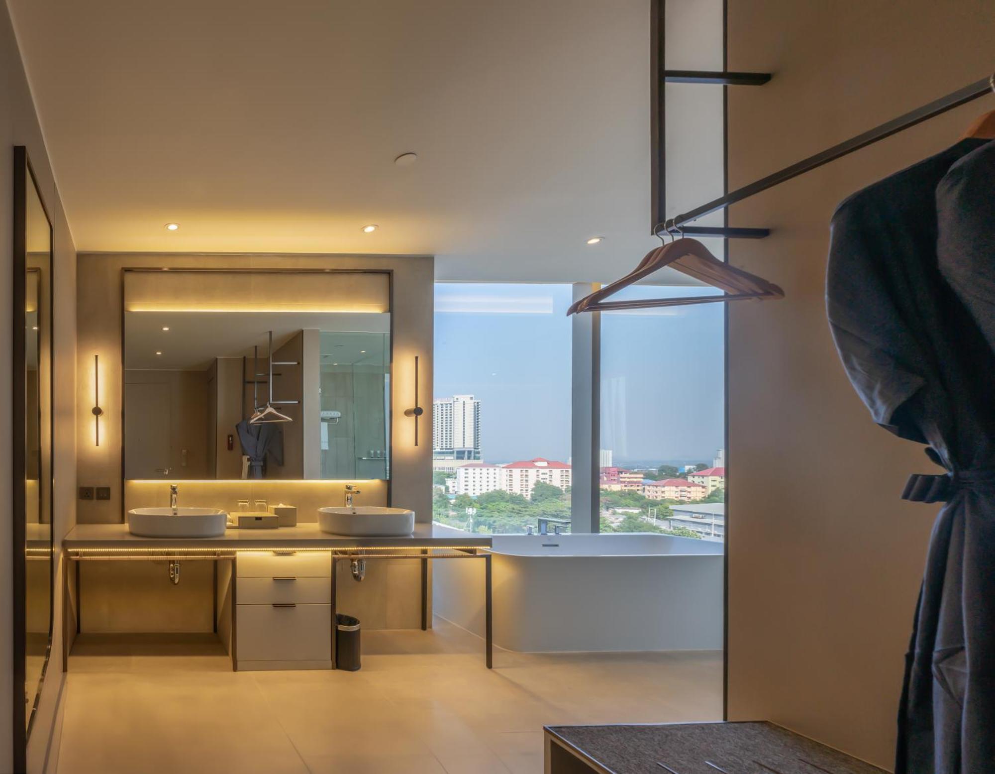 Hotel Akara 5*