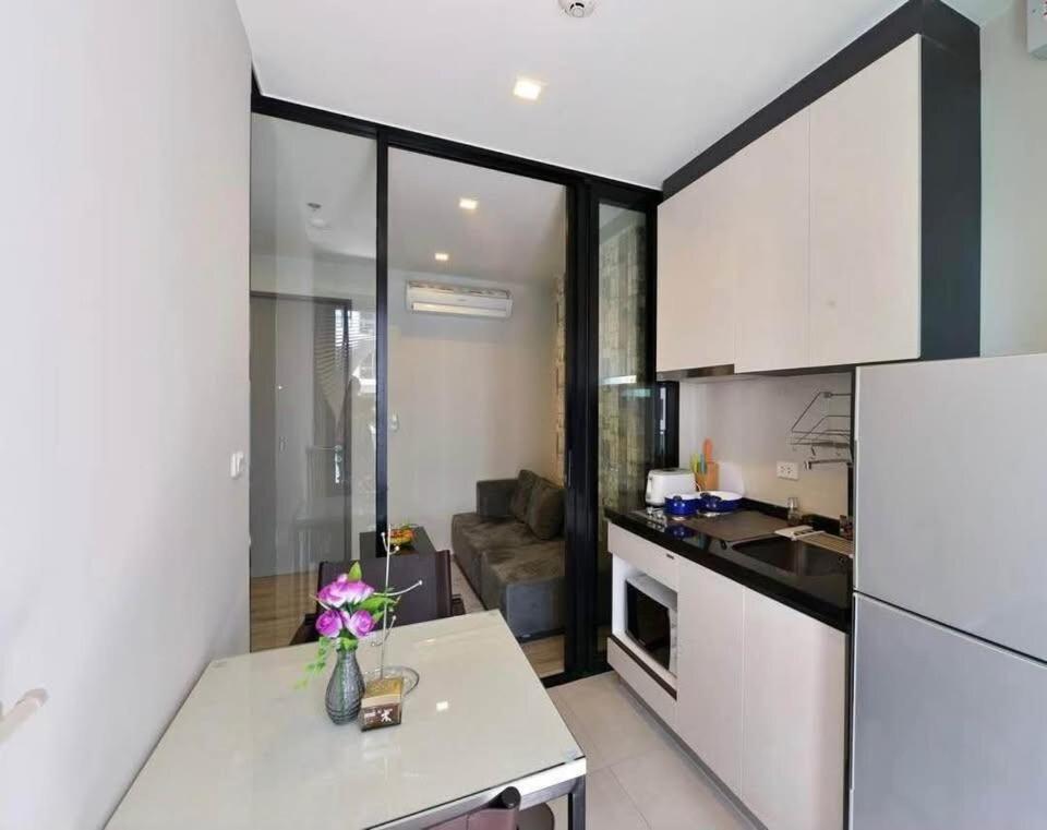 Apartment The Base High Floor Pattaya