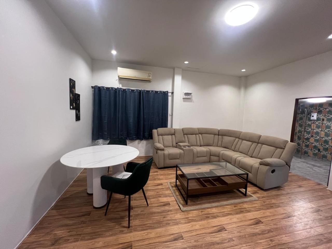 Villa Nine Blue 4 Bd