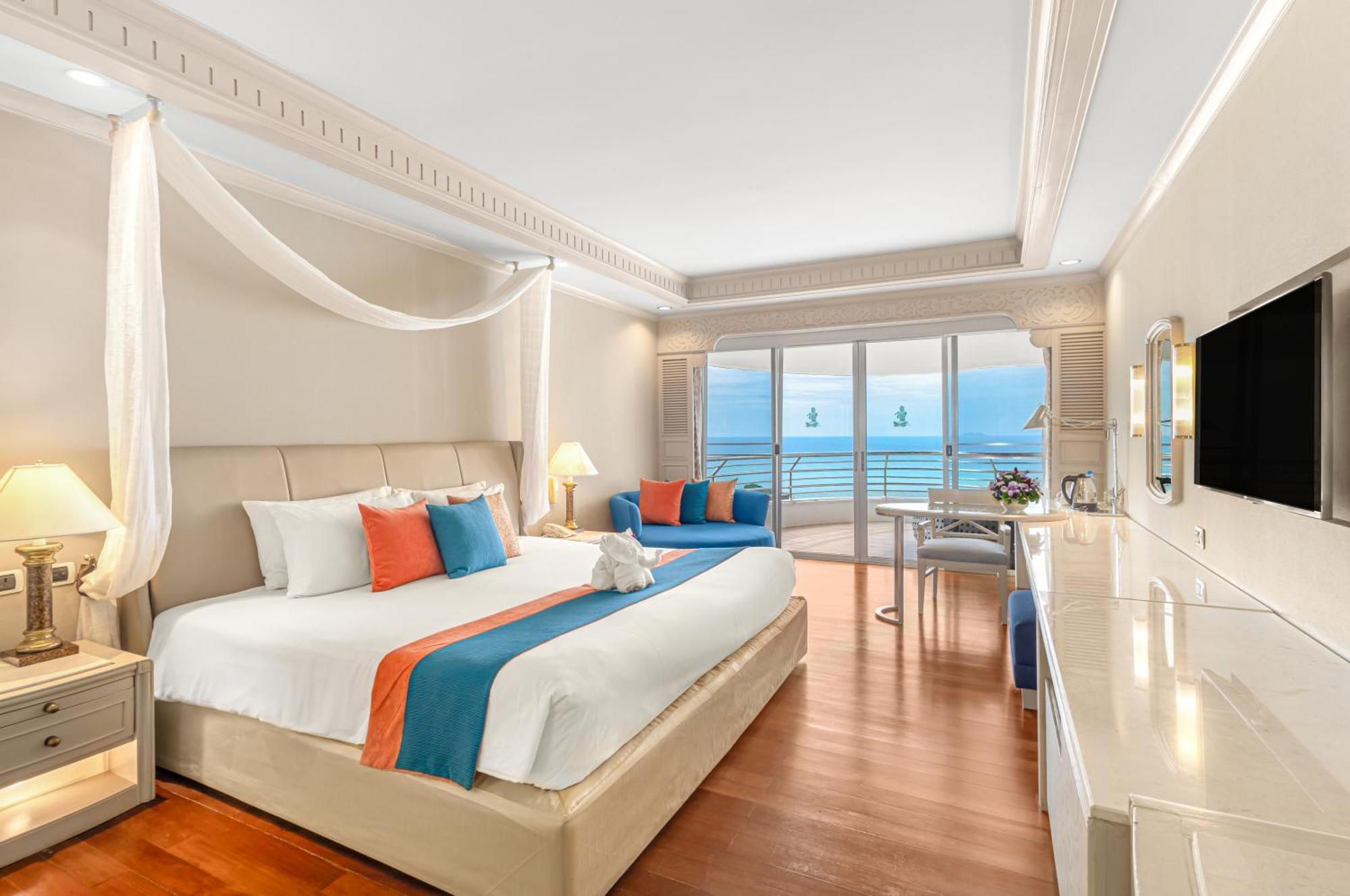 Royal Cliff Grand