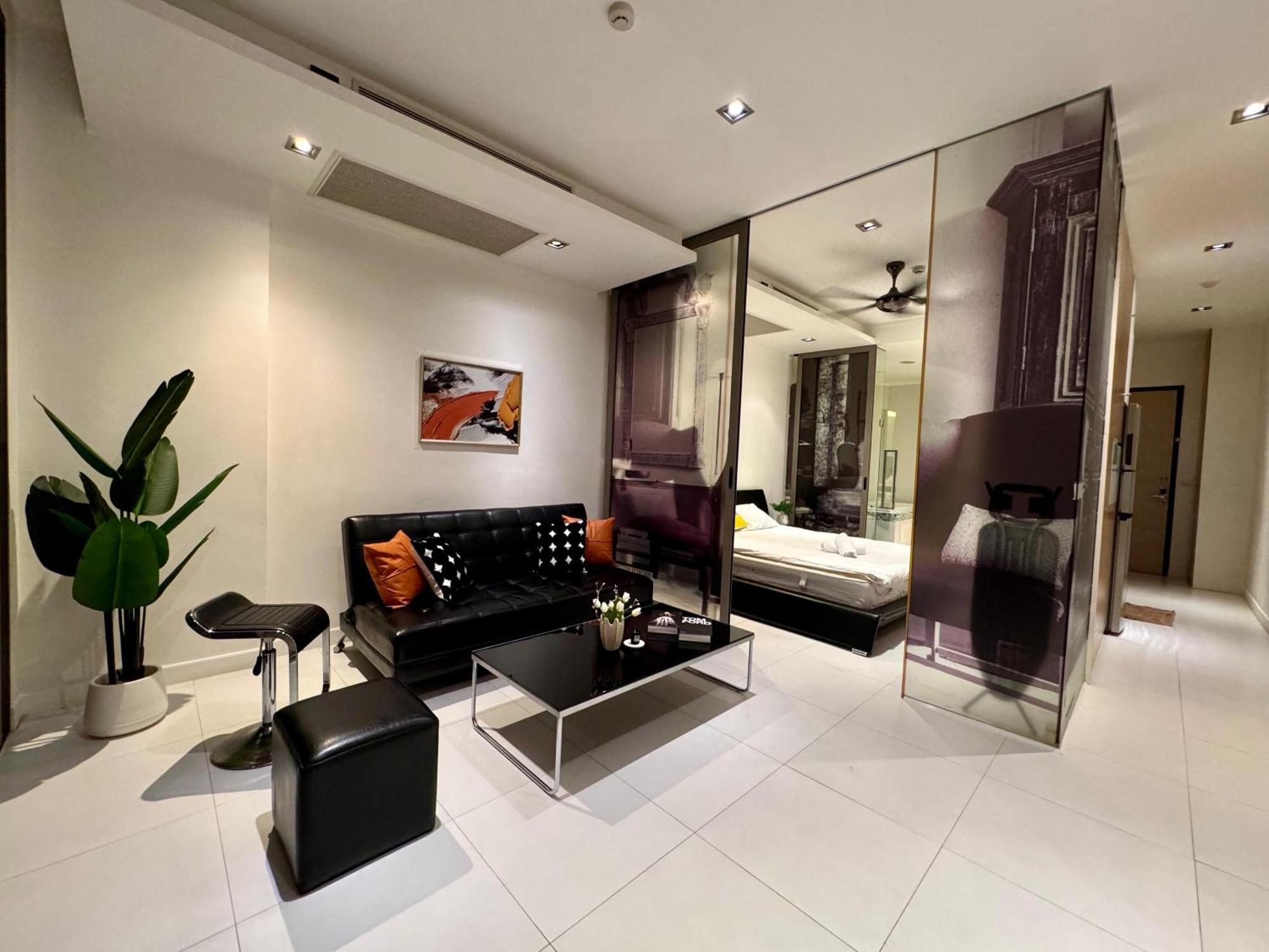Modus Beachfront Apartment Pattaya