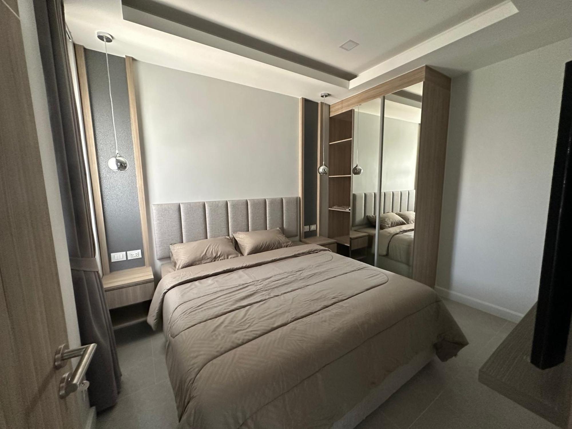 Deluxe Midtown 3bed Villa