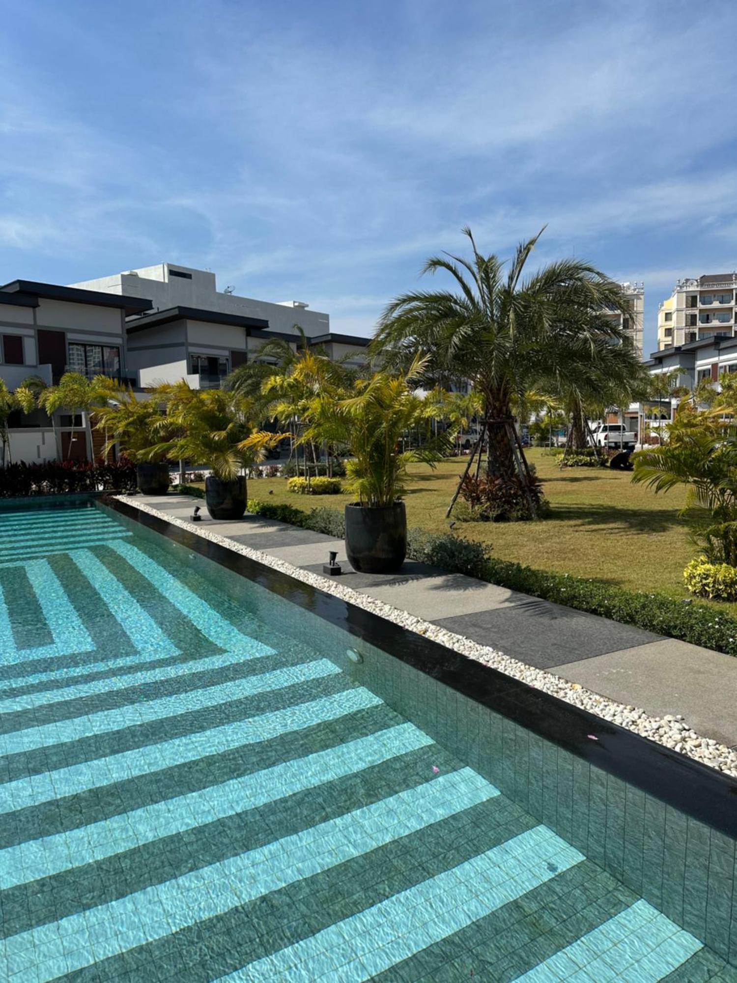 Deluxe Midtown 3bed * Pattaya