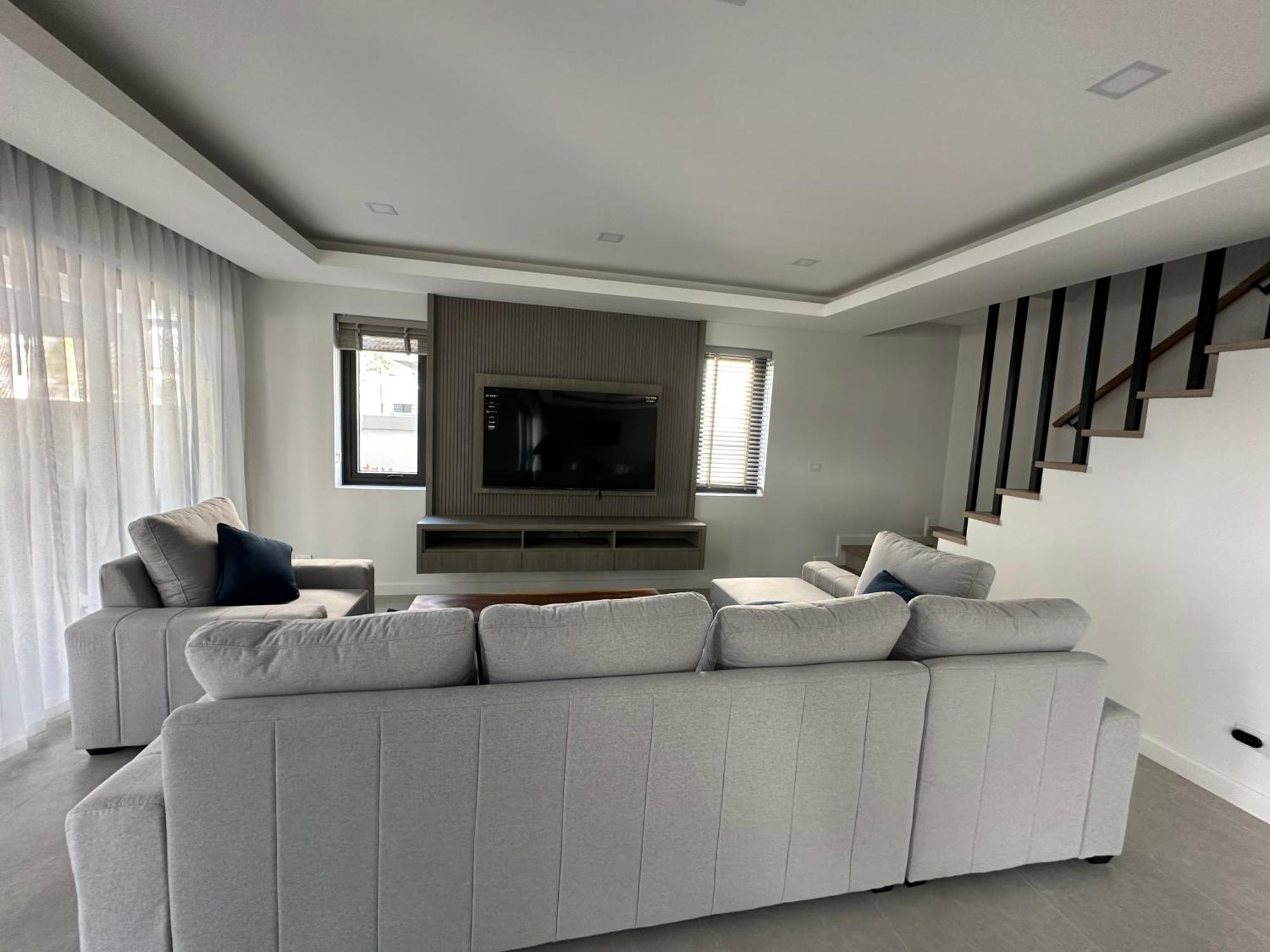 Deluxe Midtown 3bed Pattaya