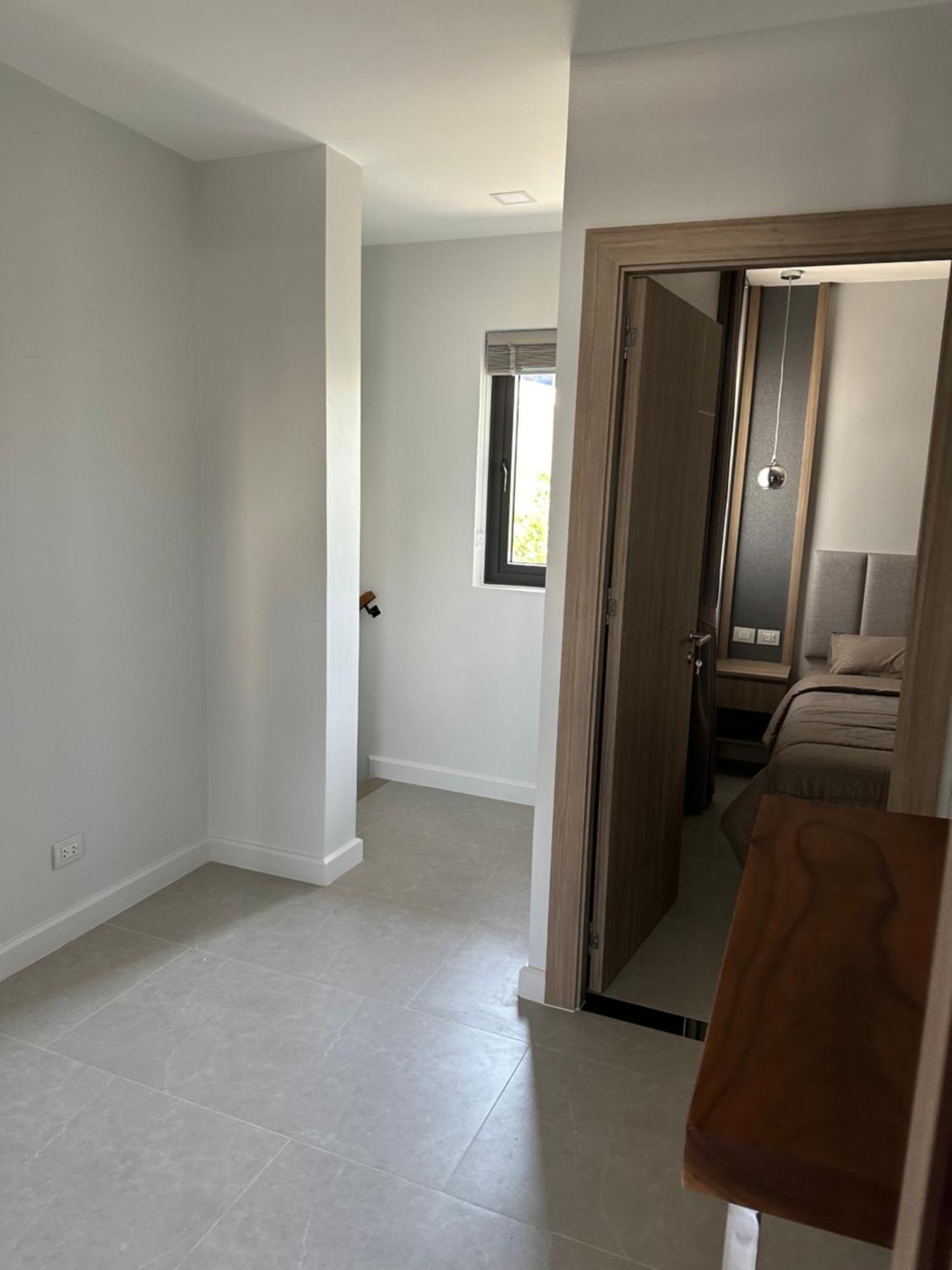 Deluxe Midtown 3bed