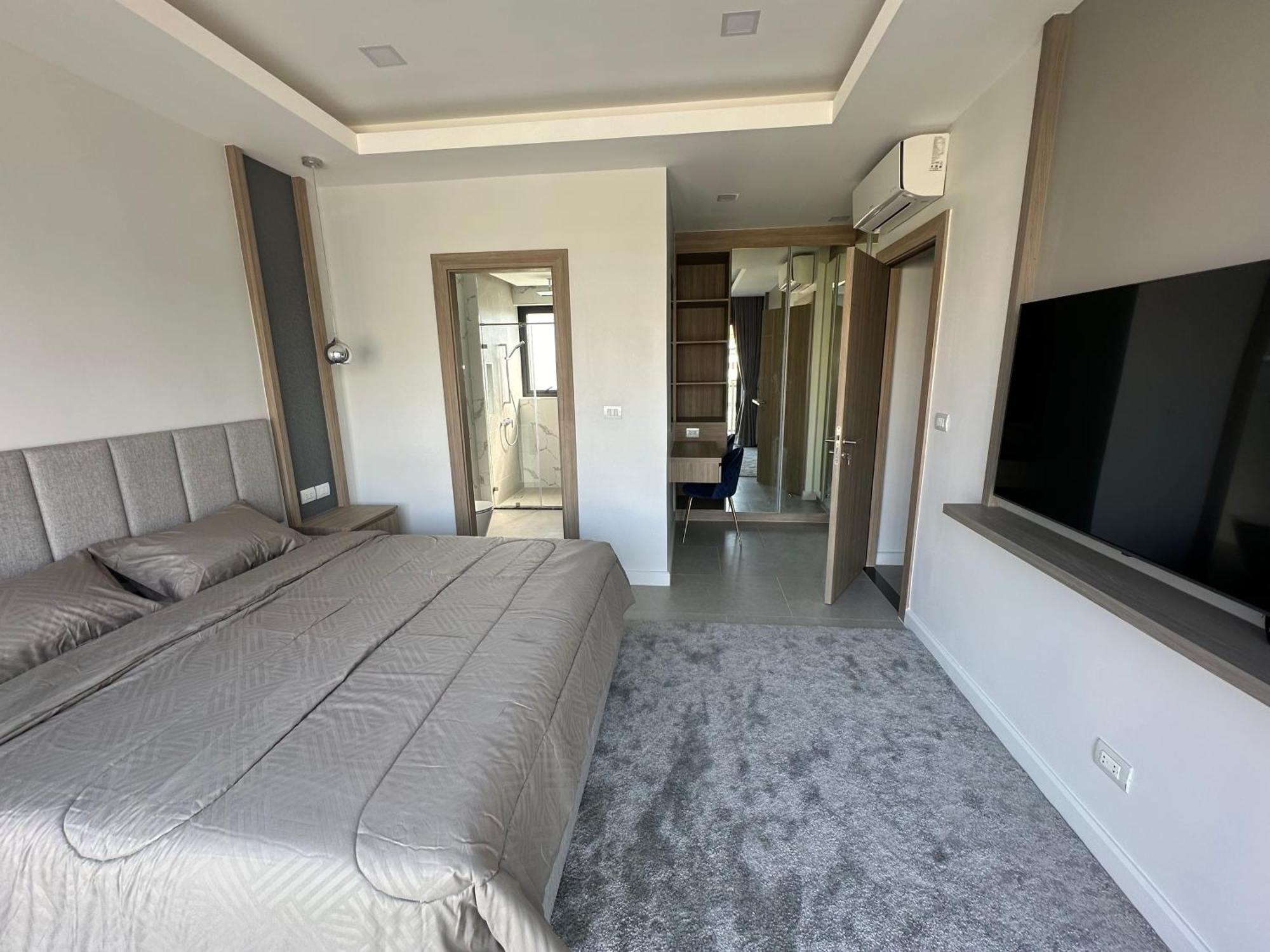 Deluxe Midtown 3bed Pattaya
