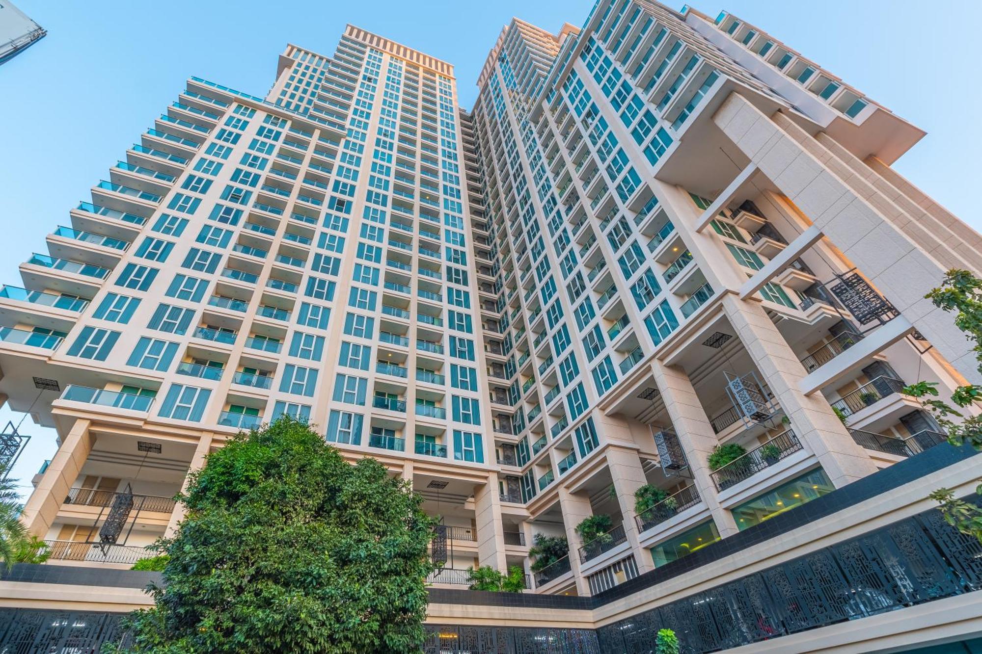 Apartment Garden Tower By