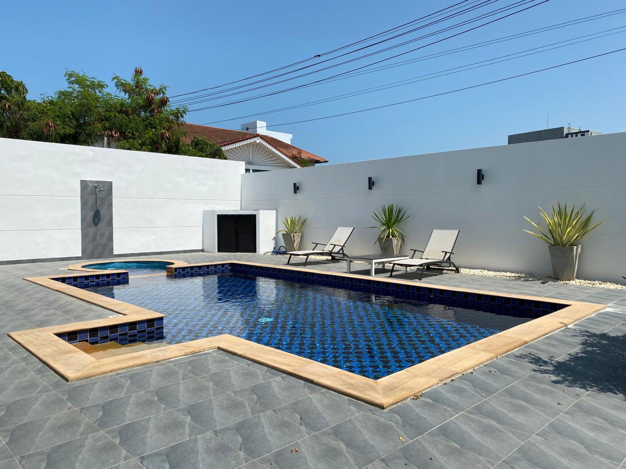 Pool 427 Nearby Walking Street * Pattaya
