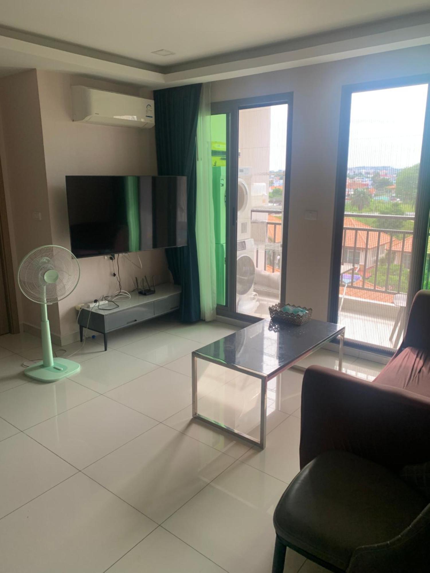 Apartment Arcadia Beach: Luxe 2br Pool Near Walking Street *