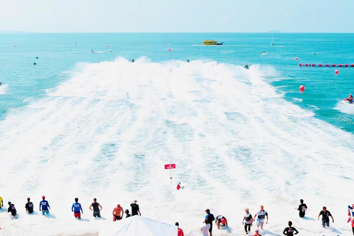 High Floor Sea View 2 Bed Room- Excellent Location Pattaya