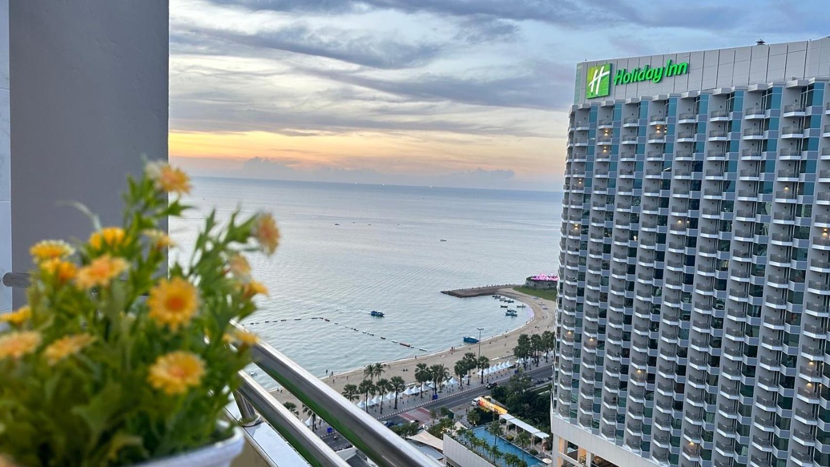 20fl Front Huge 1-bed Next To 5-star Apartment *
