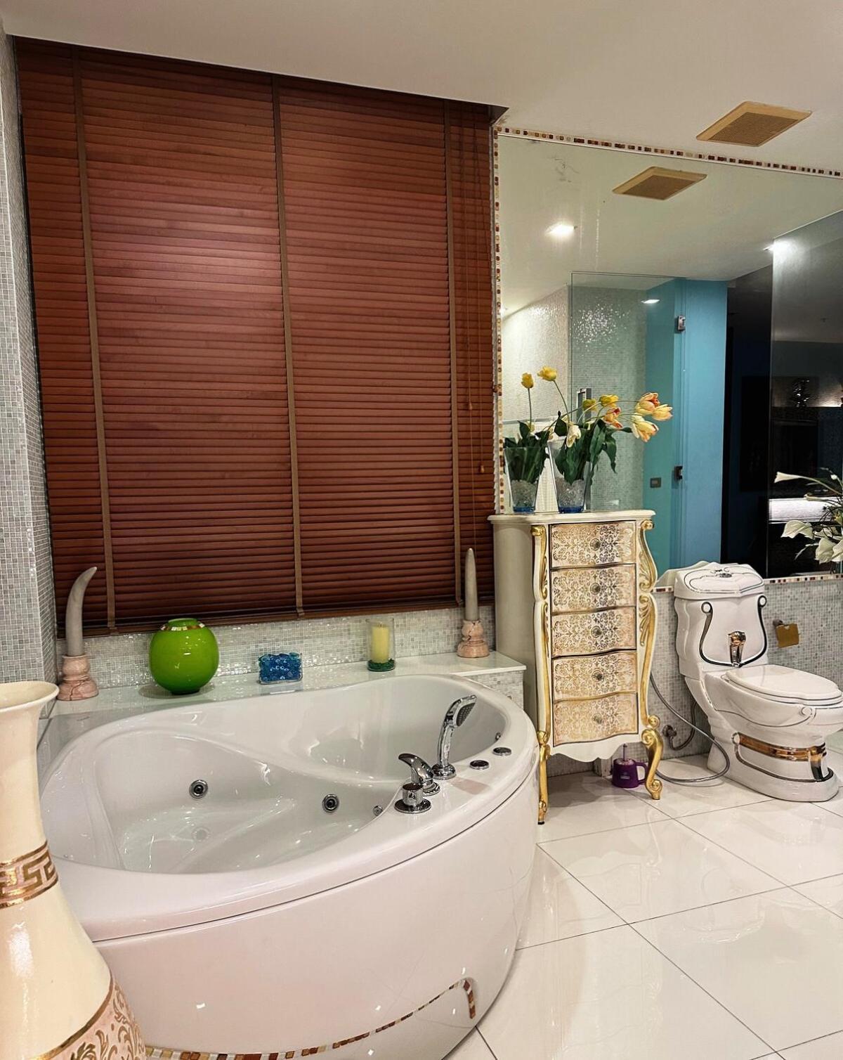 Apartment Luxury Beachfront With Ocean Views Pattaya