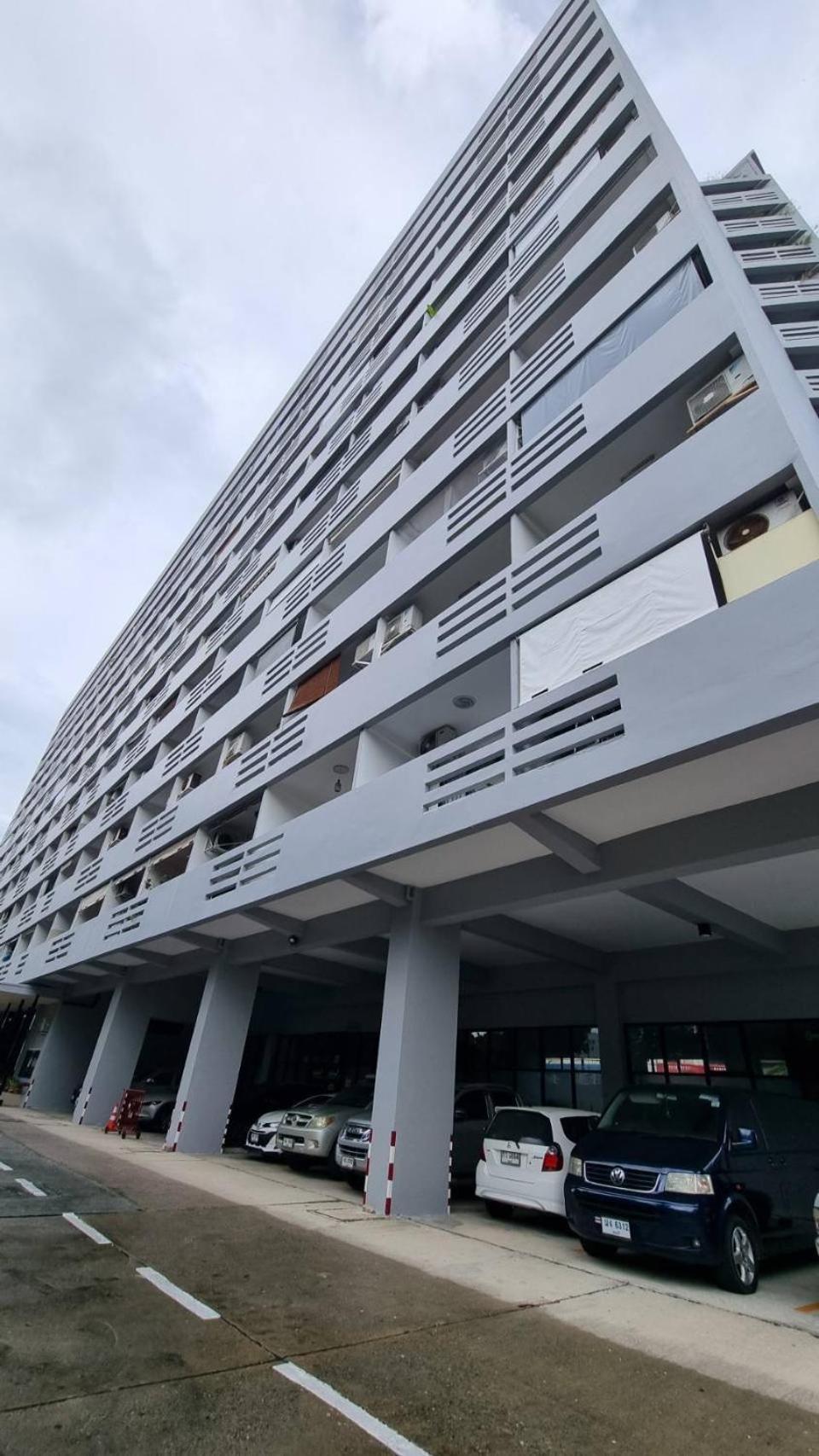 Apartment 250 Metre Stroll To Walking Street - Yensabai Condotel *