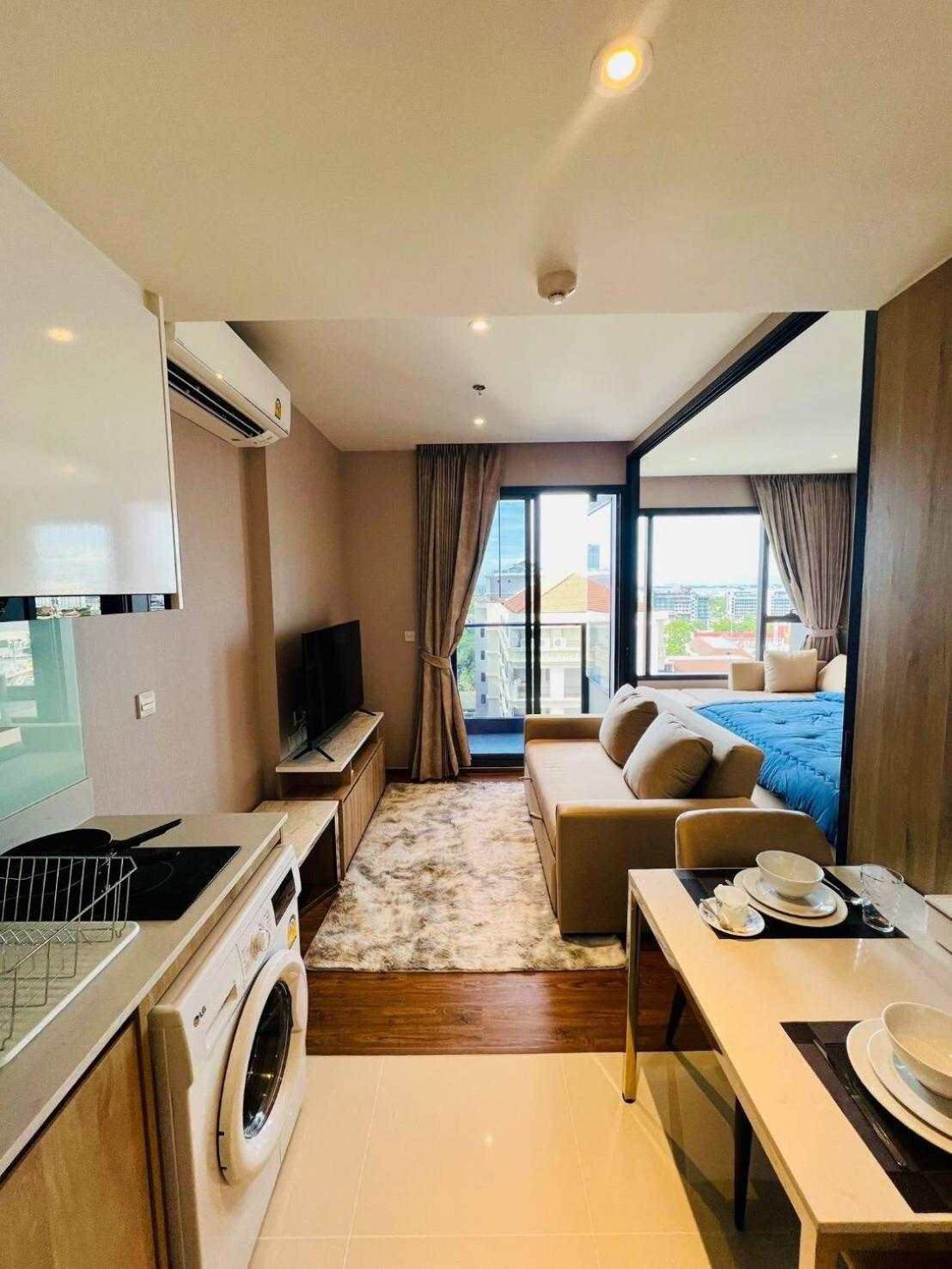 Cove Panorama Pool View Apartment Pattaya