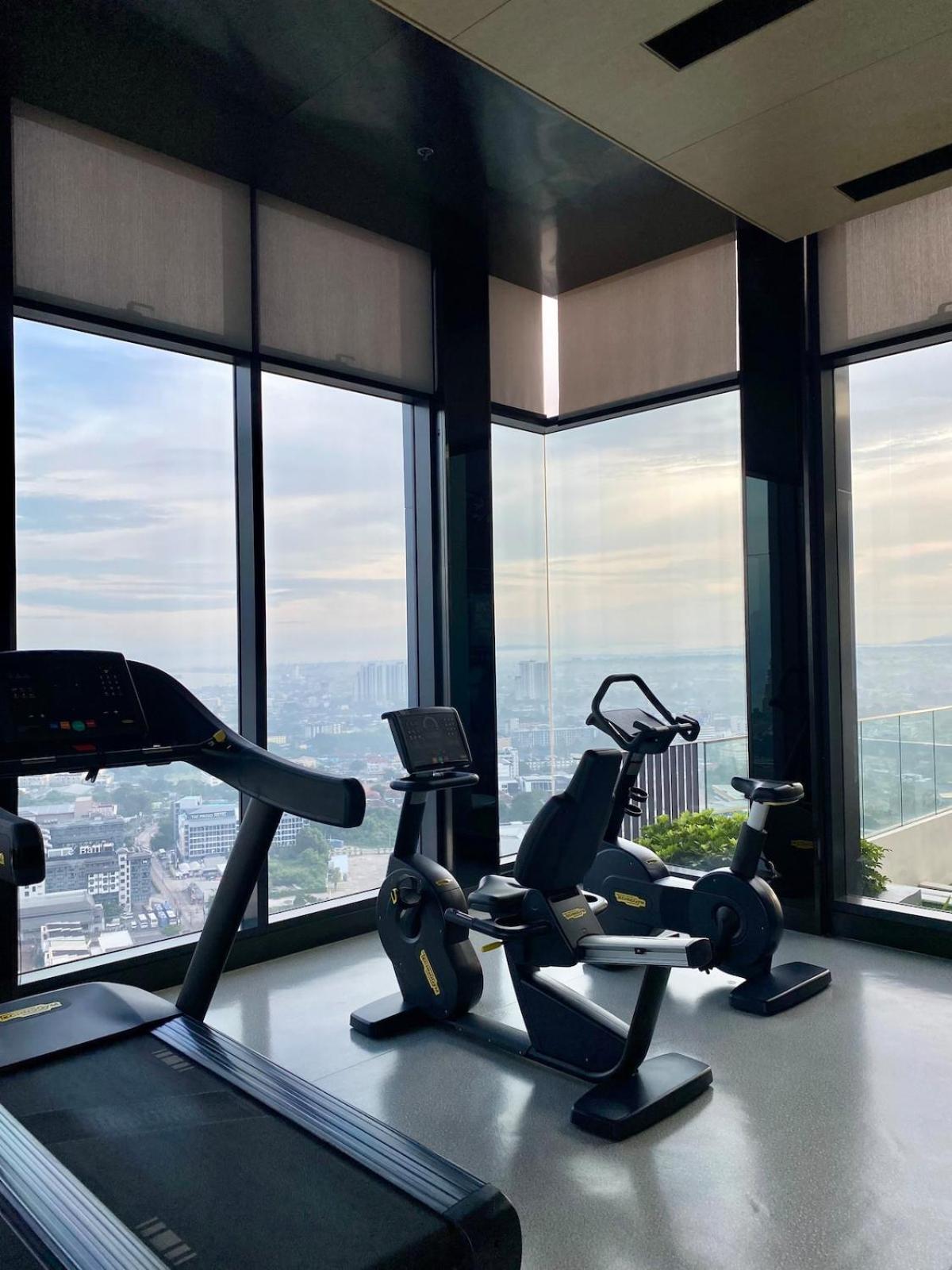Cove Panorama Pool View Apartment Pattaya