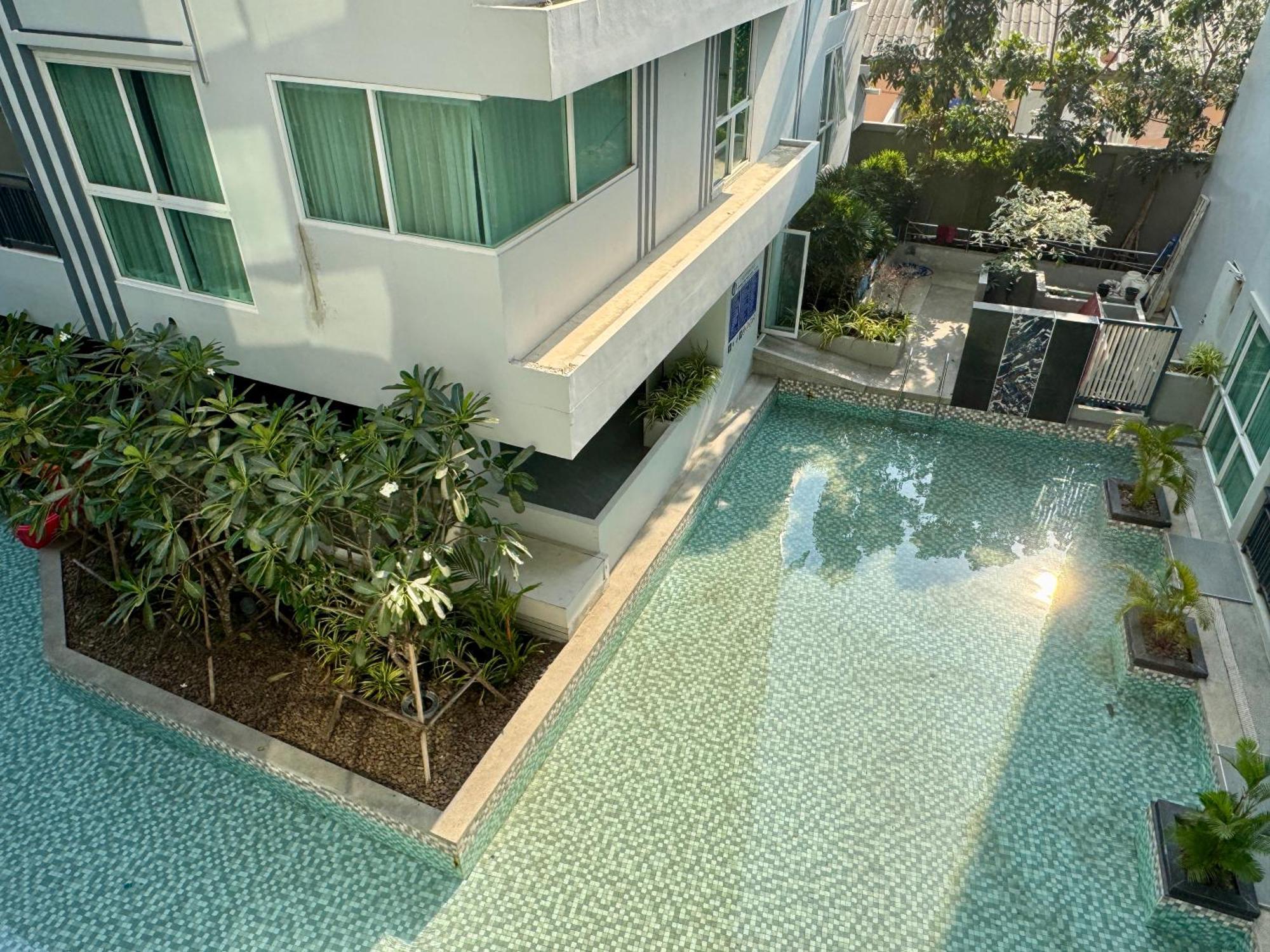 Apartment Elephant *