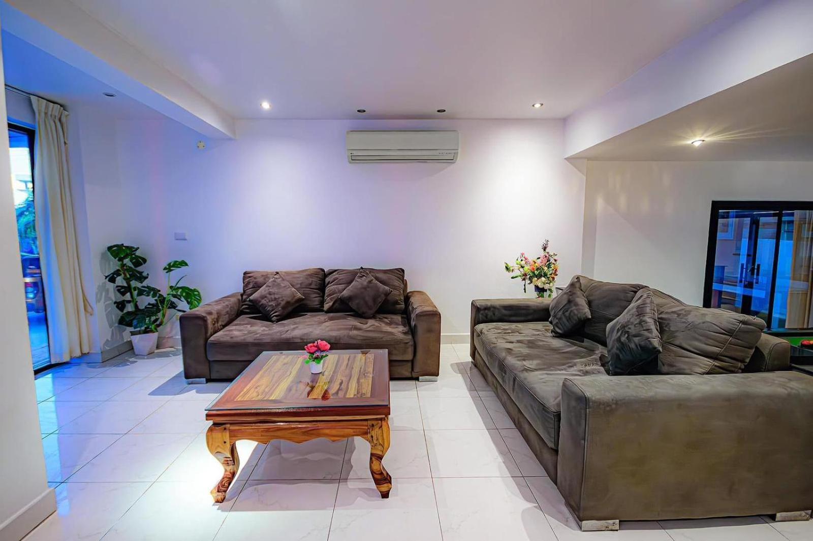 Soi 15 Thappraya Pool Villa- 5km To Jomtien *