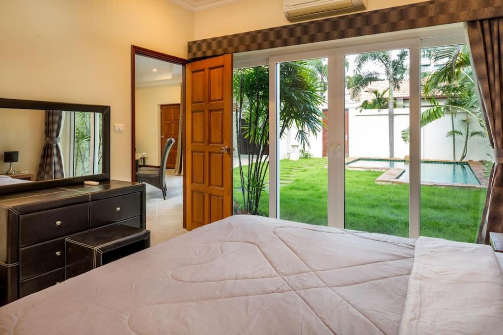 Villa Luxury Pool With Private Access