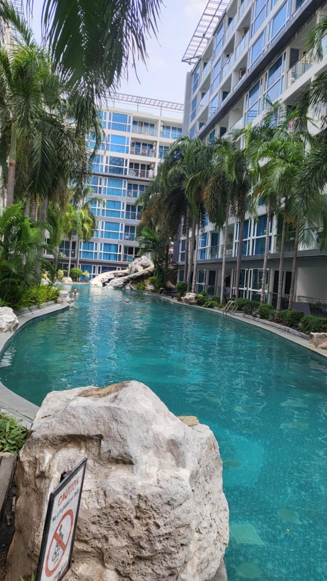 Centara Avenue By Patsamon Apartment