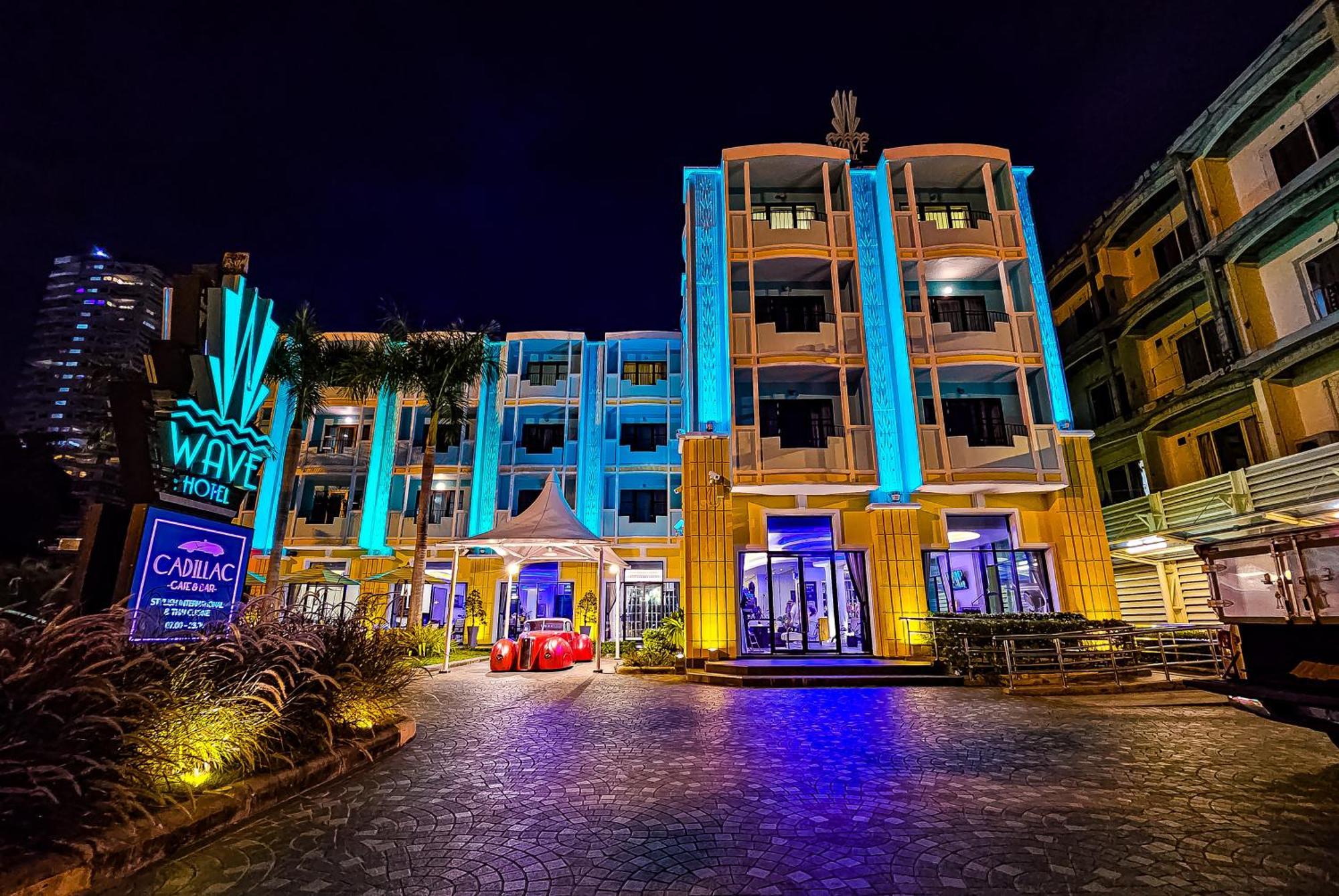 Wave Hotel