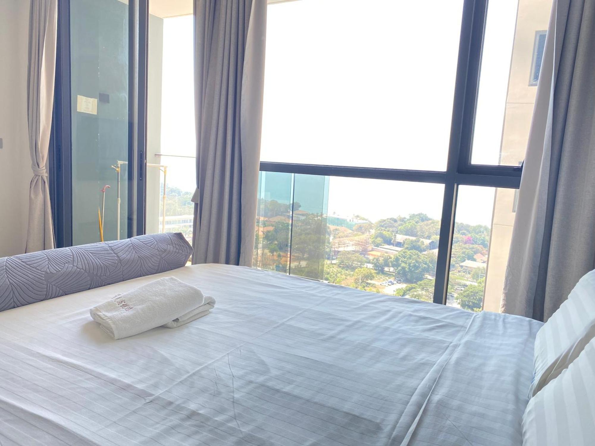Andromeda Seaview Near