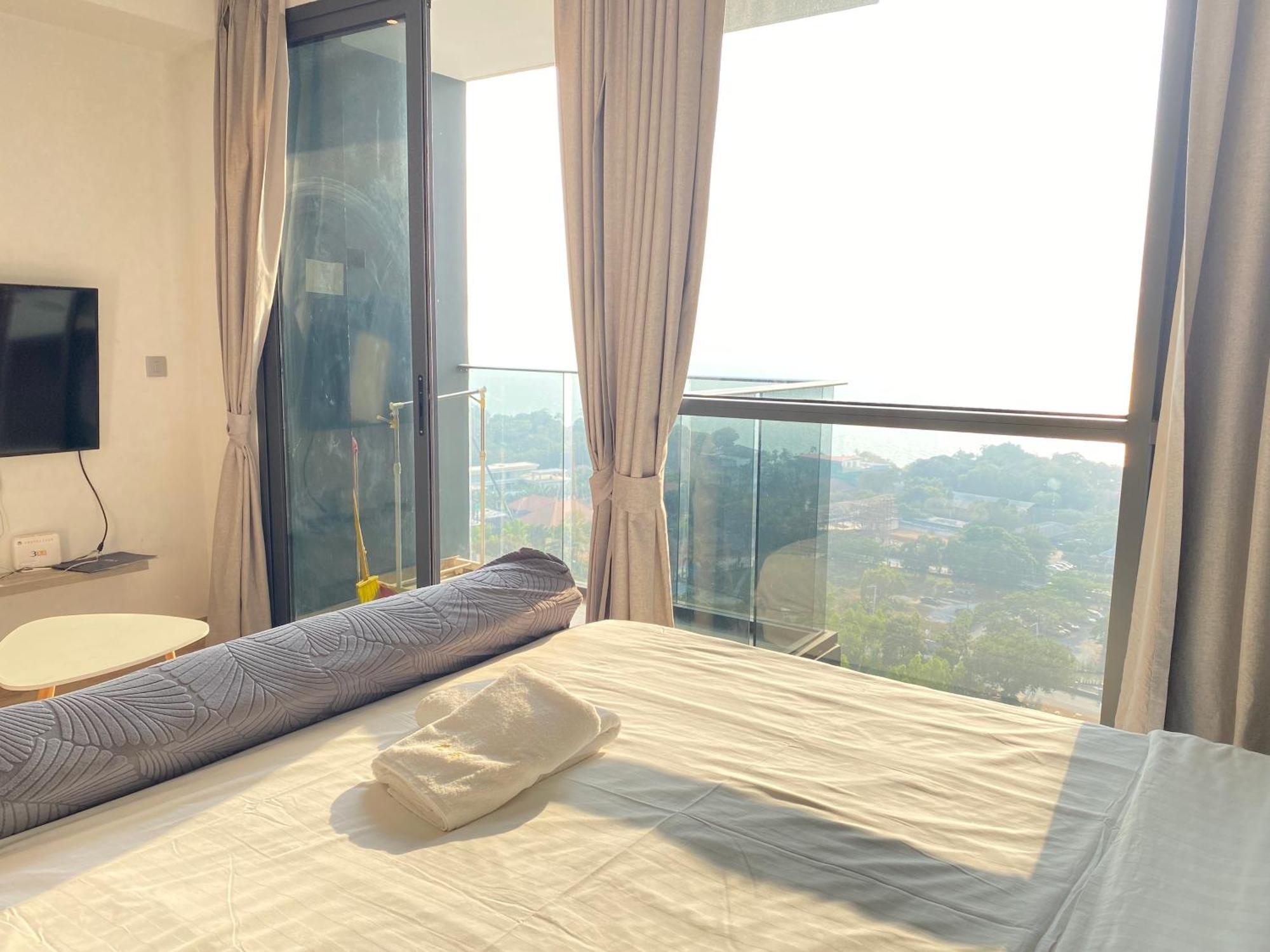 Apartment Andromeda Seaview Near Pattaya