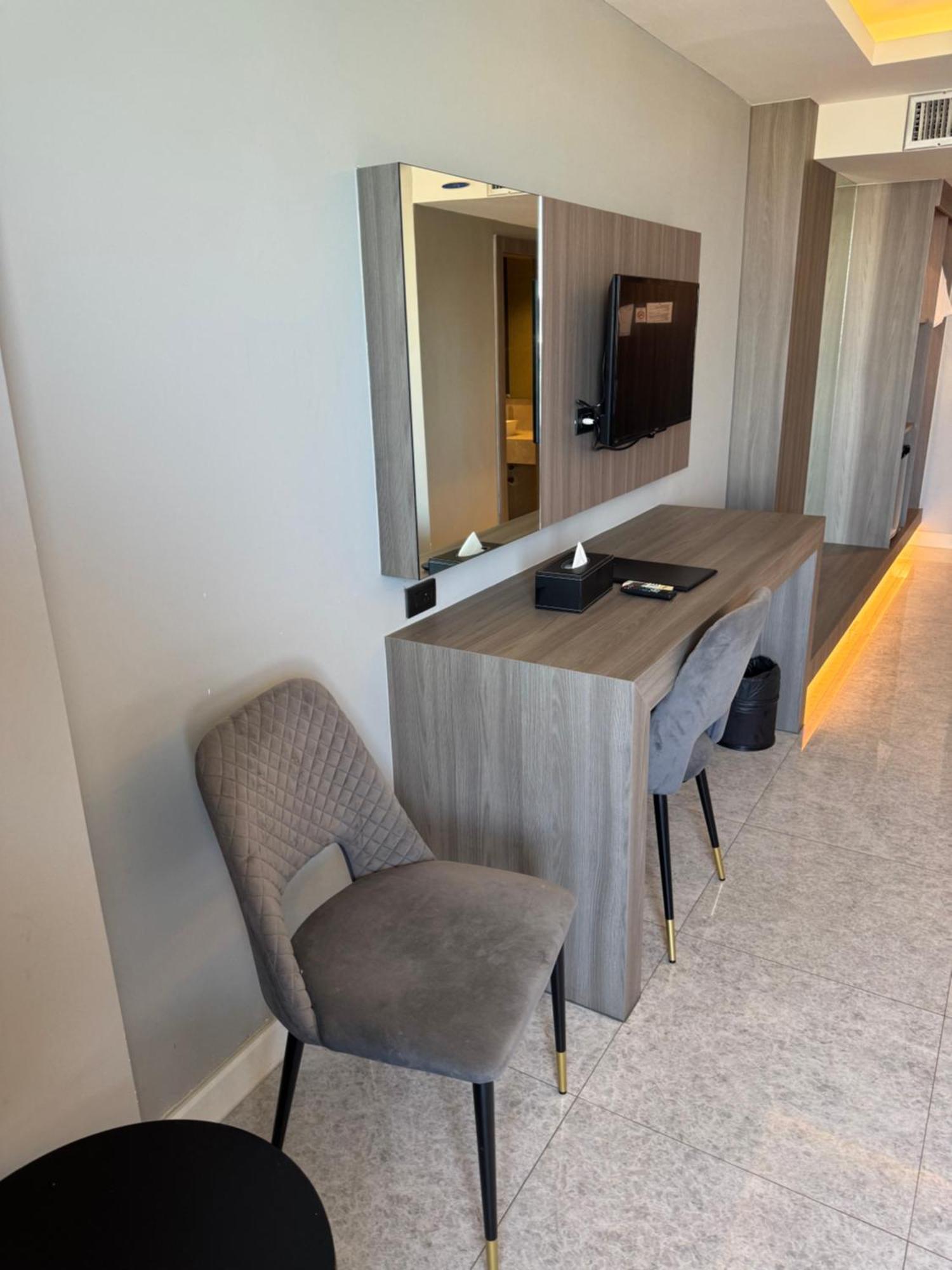 Hotel Hermann - Sha Extra