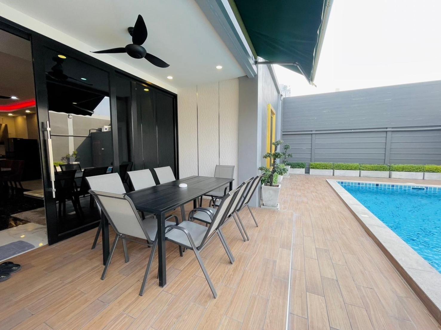 Davinci Pool * Pattaya